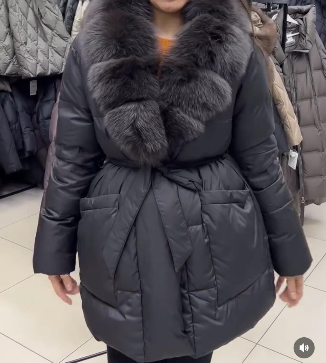 Max Mara Куртка с меховым воротником — фото 2