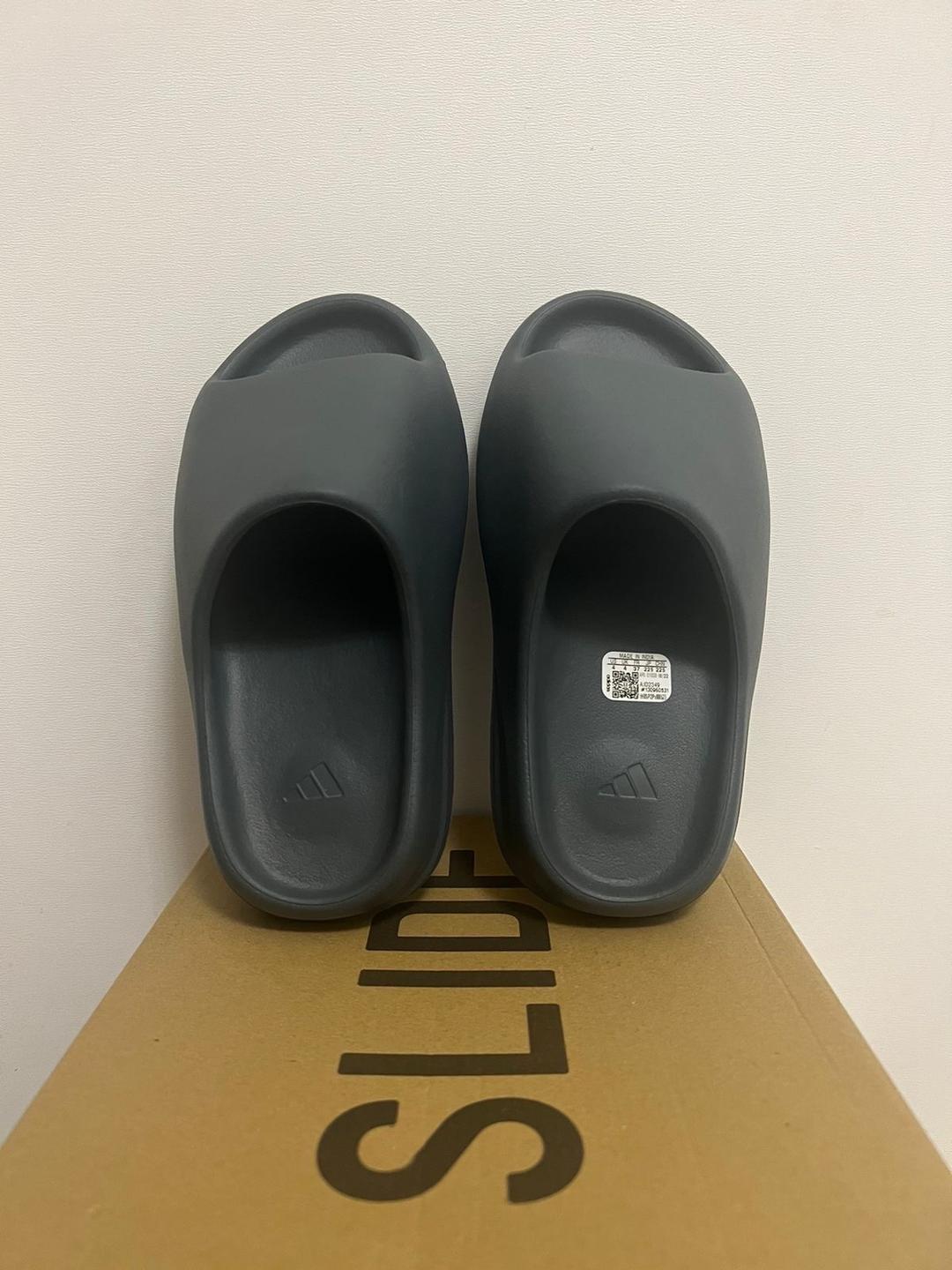 Yeezy Сланцы Adidas Yeezy Slide — фото 2