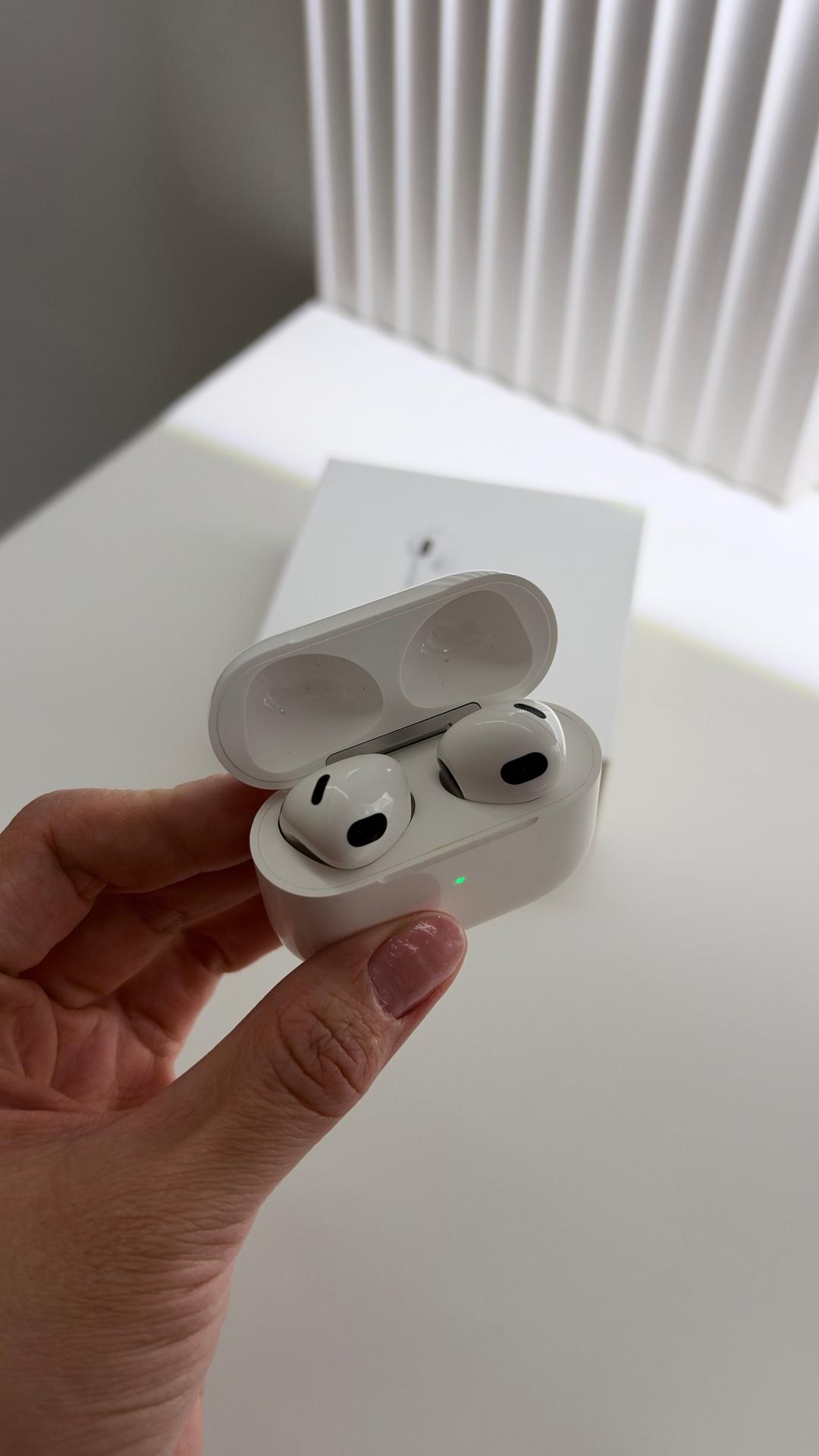 Apple Apple AirPods 3 — фото 2