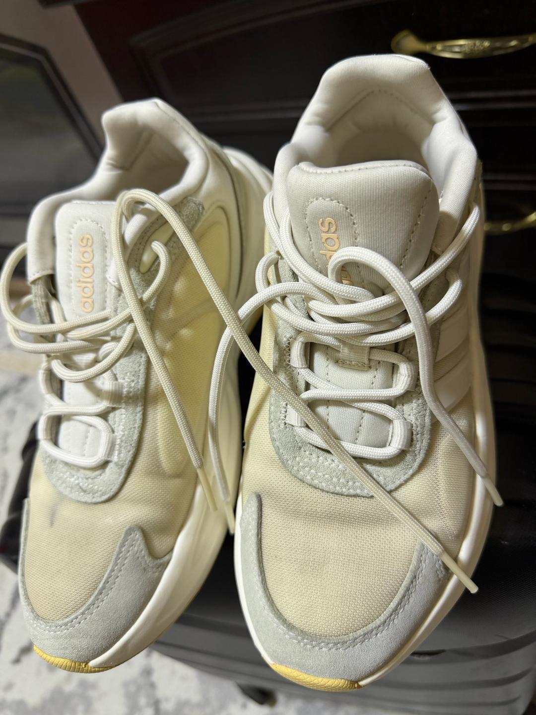 Adidas Кроссовки adidas оригинал 39р — фото 2