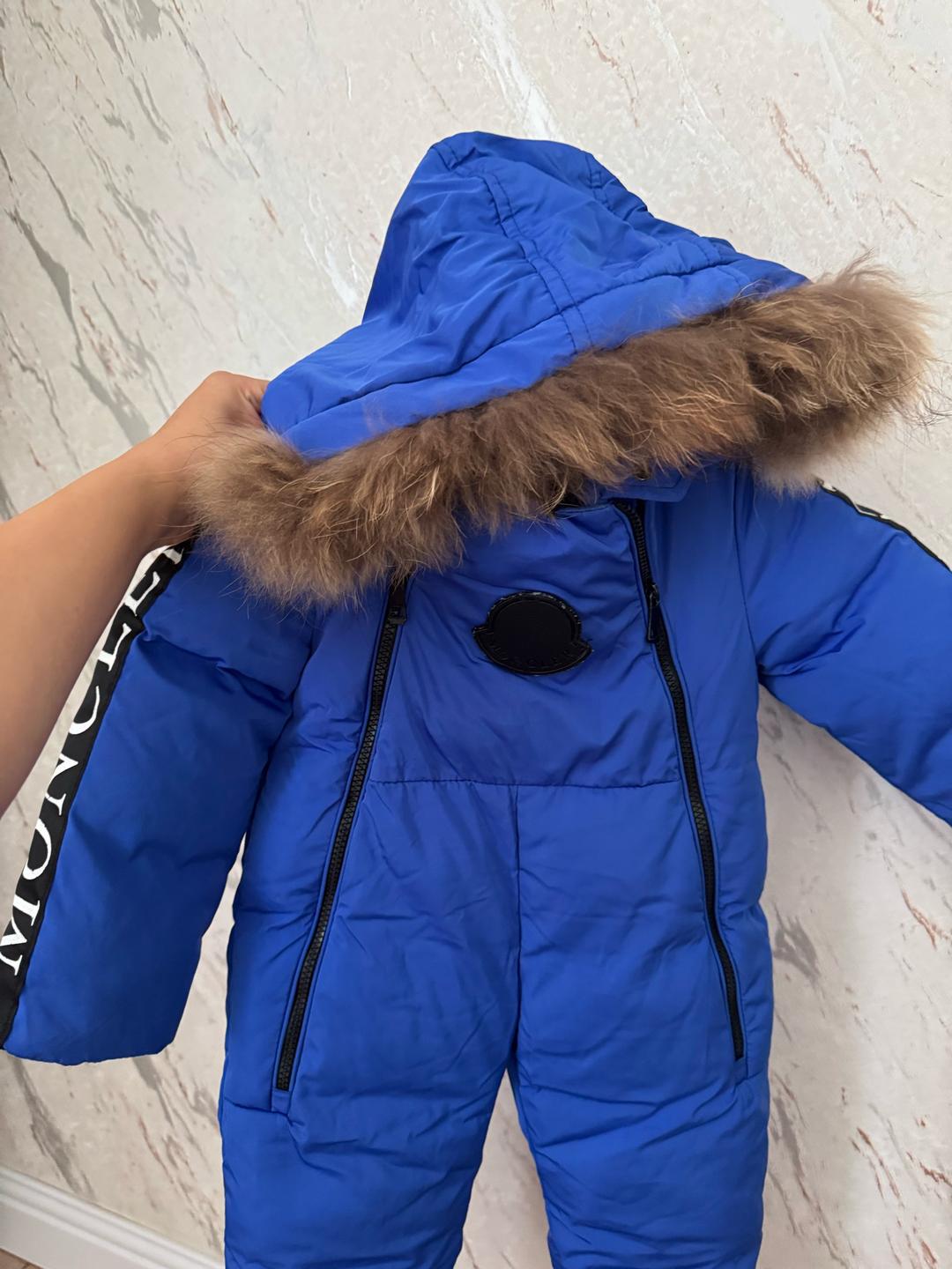 Moncler Moncler детский зимний комбинезон — фото 2