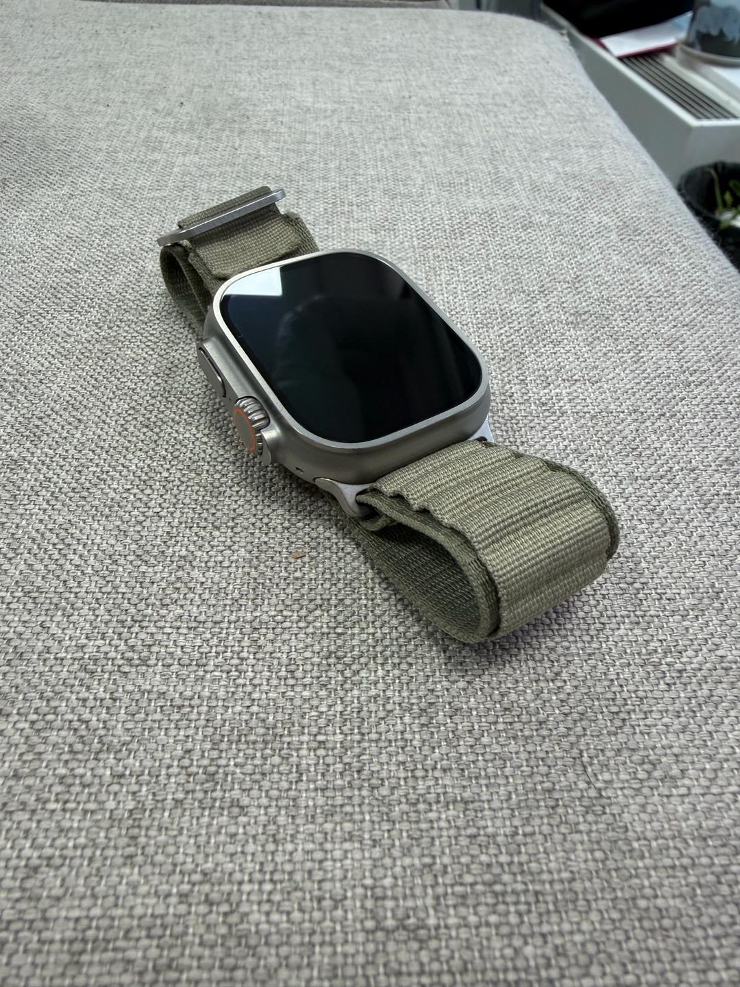 Apple Apple Watch Ultra 3 — фото 2