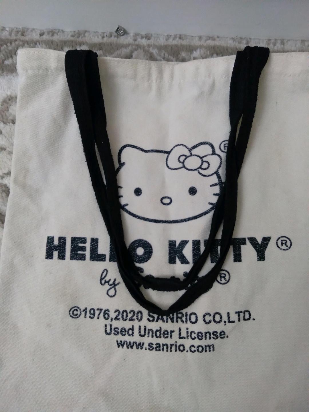 Hello kiti Шофер от хелло кити ,цвет бежывый — фото 2