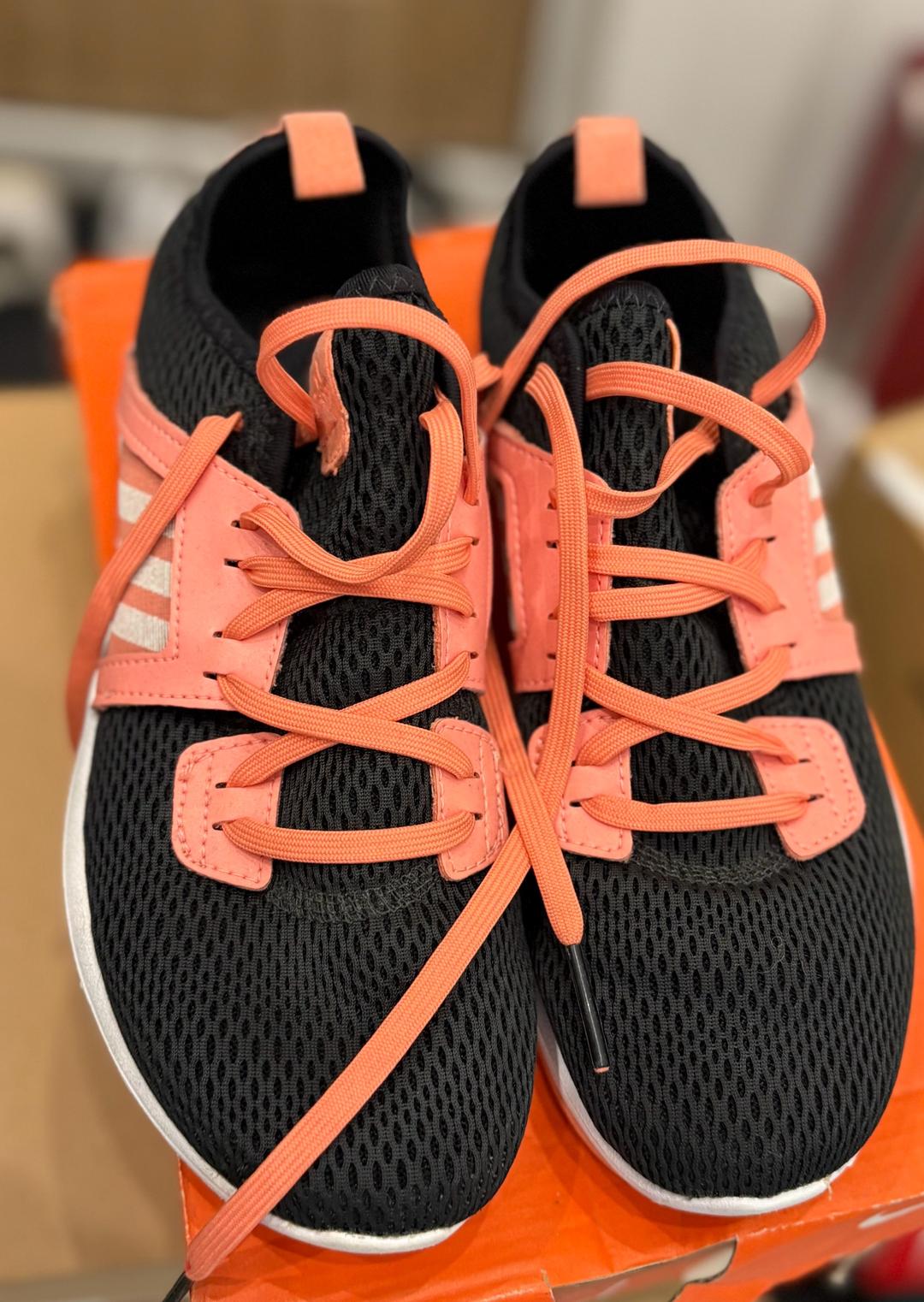 Adidas Adidas женские кроссовки оригинал — фото 2