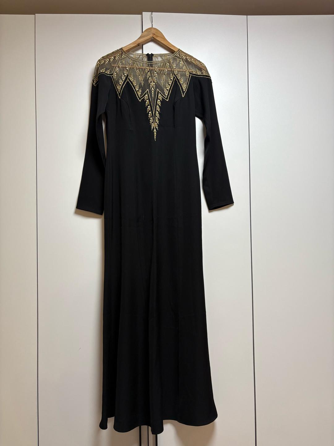 Tadashi Shoji Вечернее платье с вышивкой на плечах — фото 2