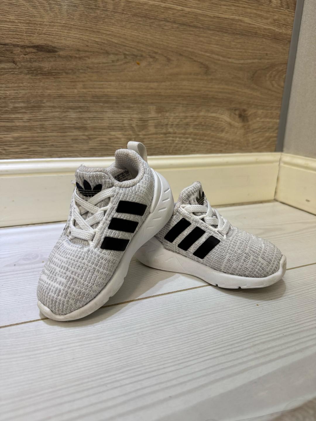 Adidas Adidas кроссовка детская — фото 2
