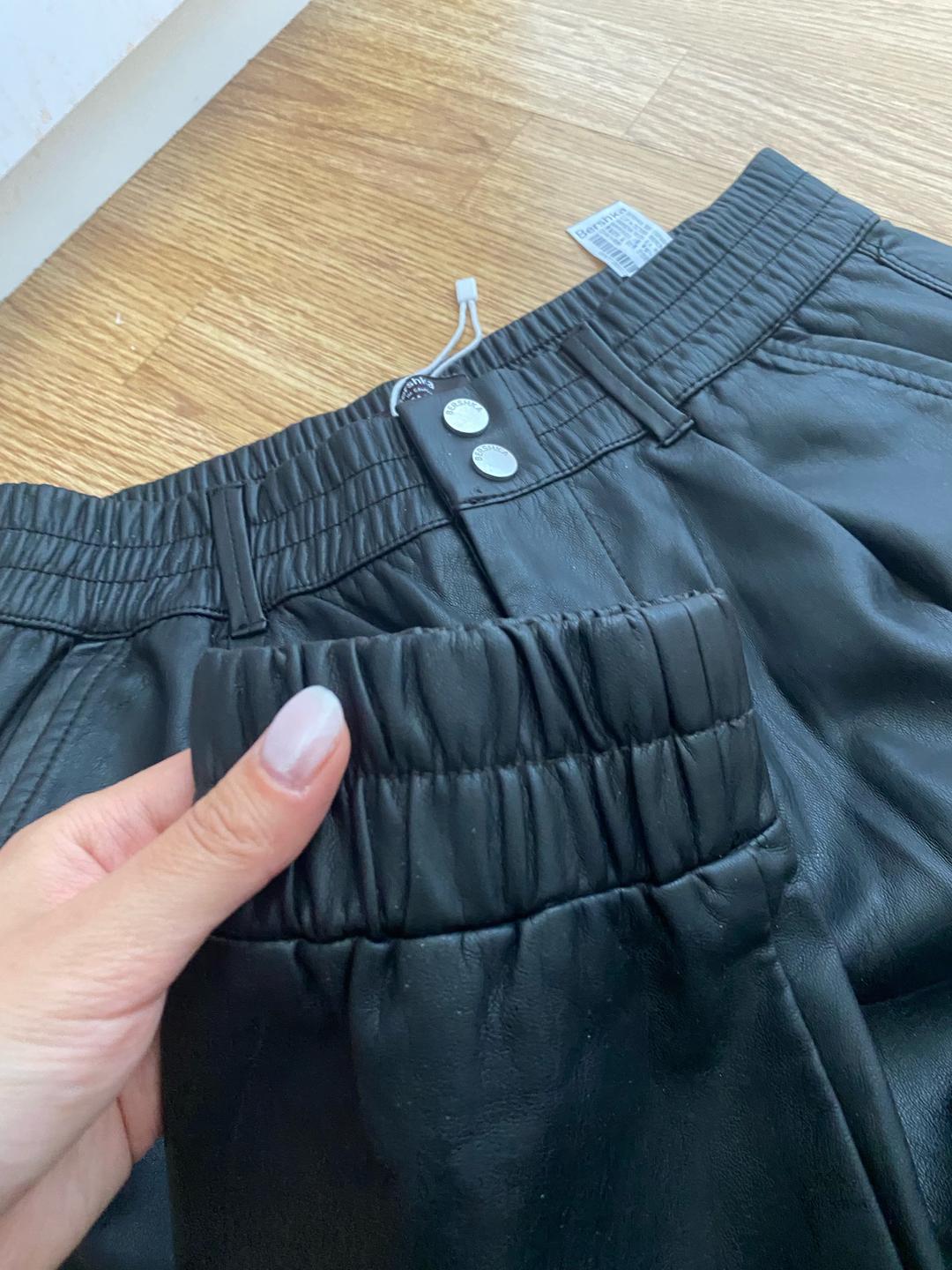 Bershka Кожаные брюки Bershka — фото 2