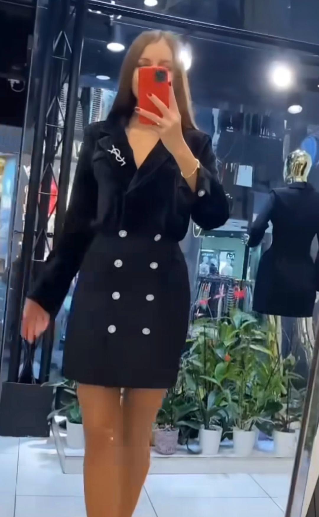 Perle Donna Премиальное платье Perle Donna с королевским велюром и брошью — фото 2