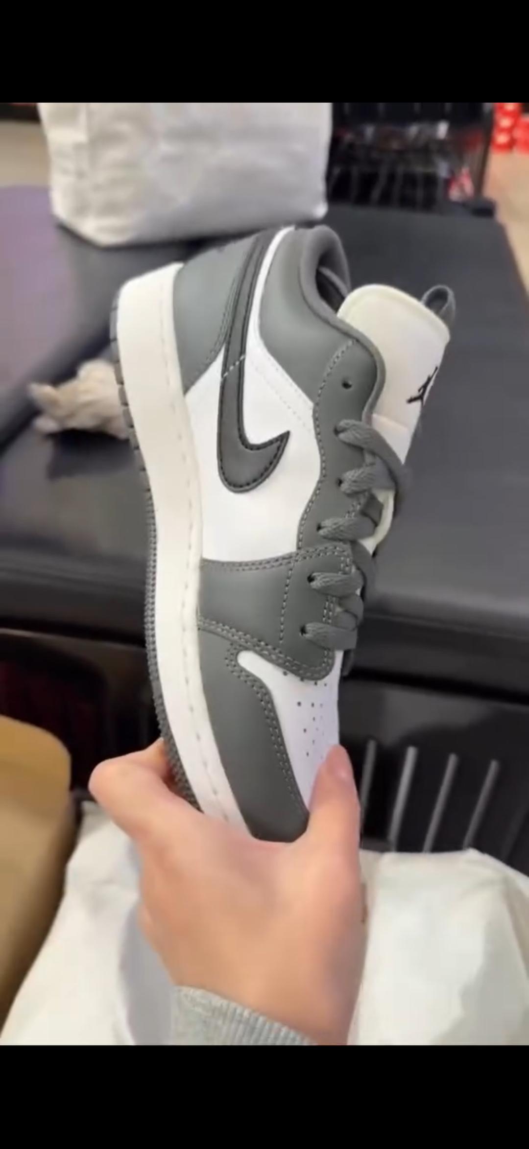 Nike Кроссовки Nike Air Jordan 1 Low — фото 2