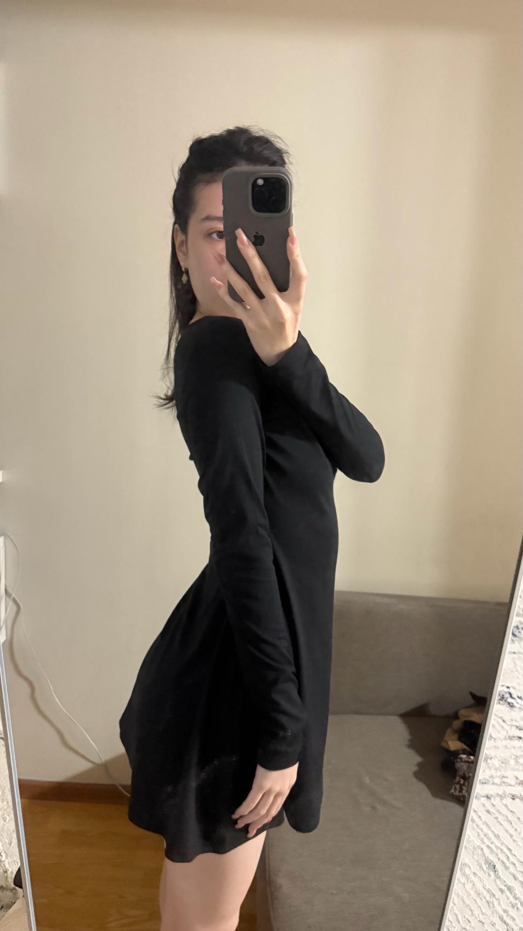 H&M Черное мини платье — фото 2