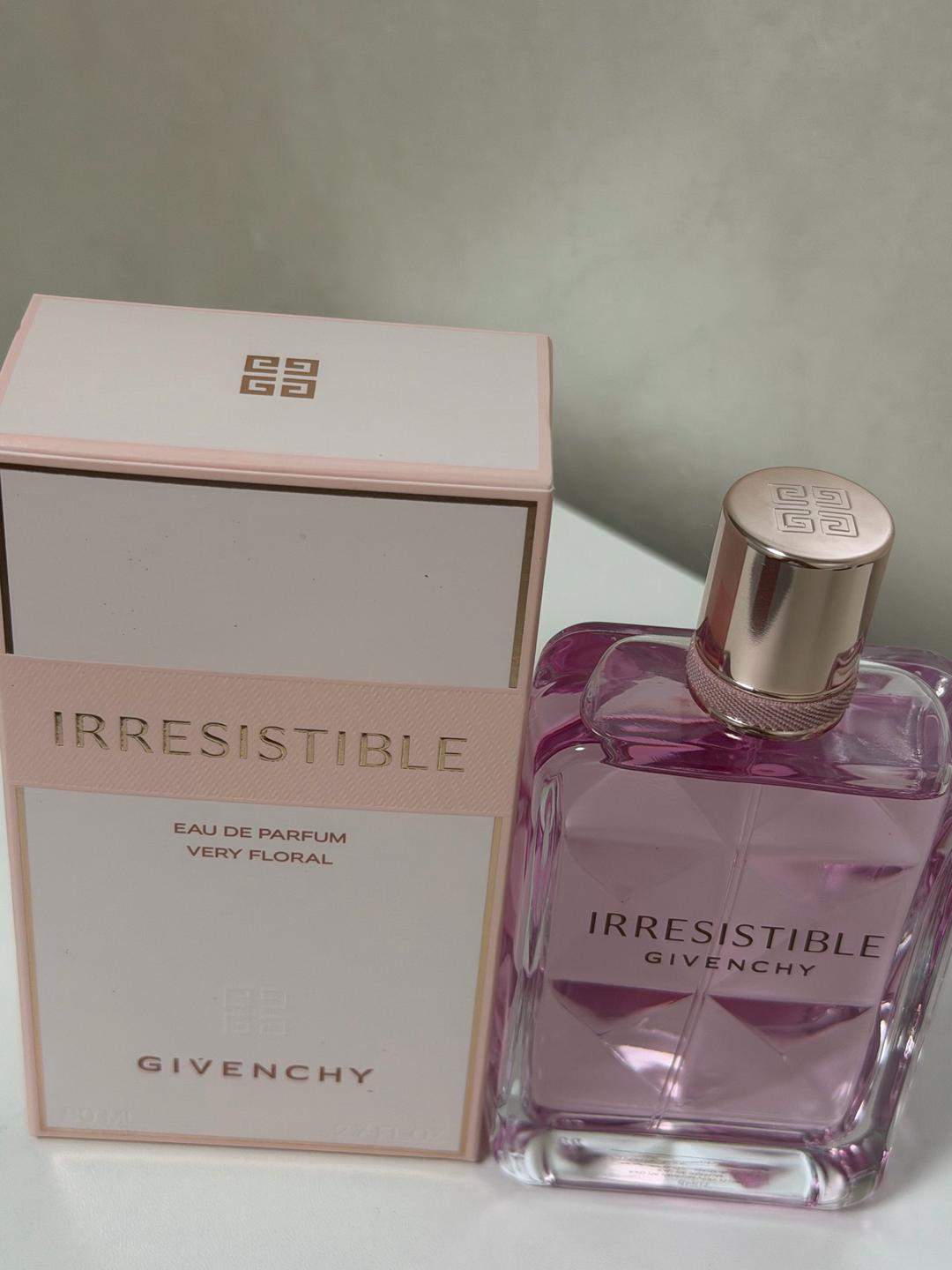 Givenchy Givenchy Irresistible Very Floral Eau de Parfum — фото 2