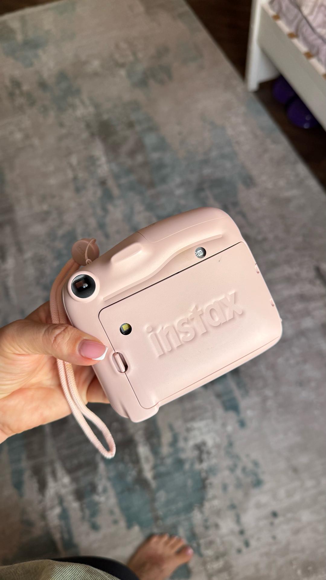 Fujifilm Фотоаппарат Fujifilm Instax mini 11 с чехлом — фото 2