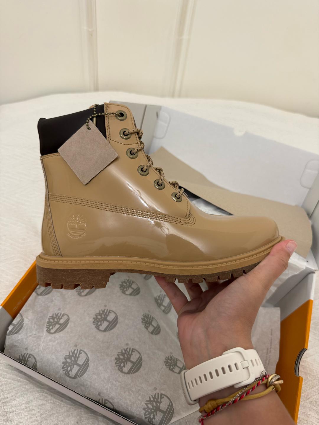 Timberland Ботинки Timberland Premium 6 IN Lace Waterproof Wheat Patent Leather — фото 2