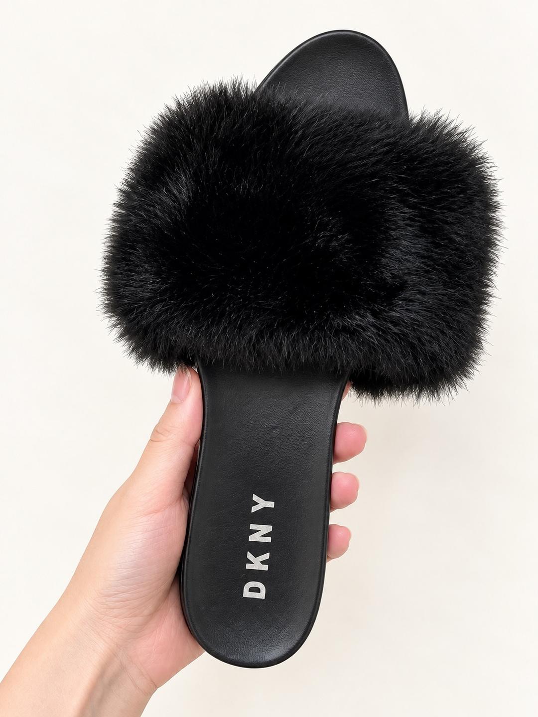 DKNY 🖤 DKNY — роскошные пушистые домашние тапочки — фото 2