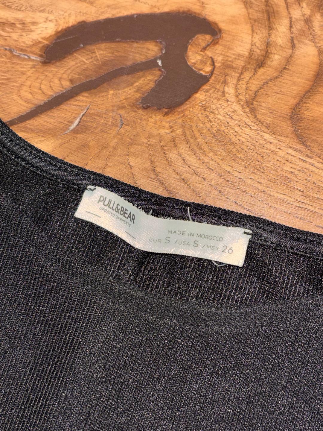 Pull & Bear черное платье pull & bear — фото 2