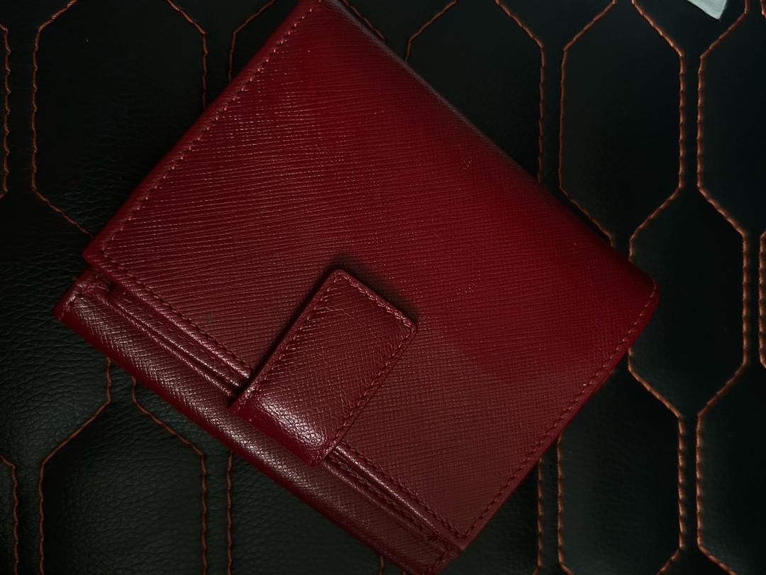 Salvatore Ferragamo Кожаный кошелек Ferragamo (Оригинал) торг есть — фото 2