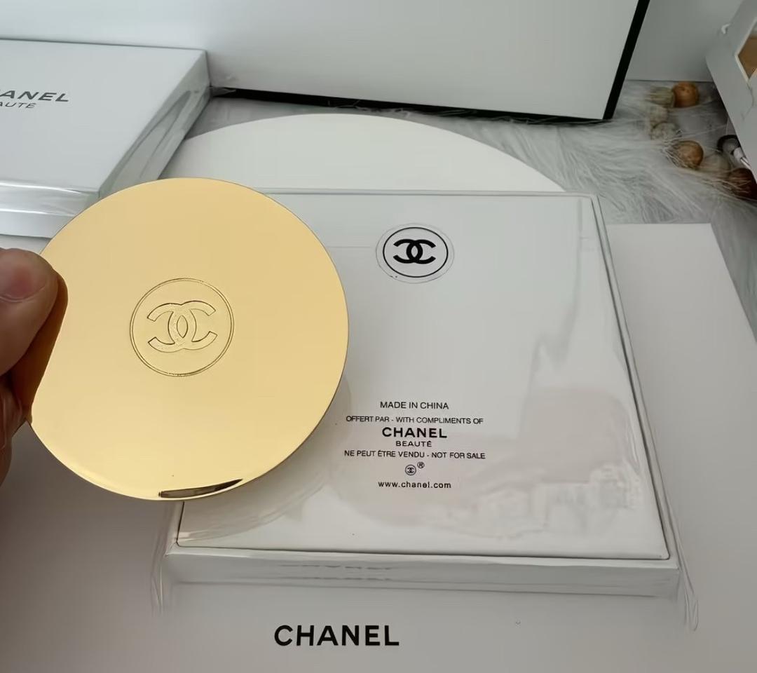 Chanel Chanel beauty VIP Gift — фото 2