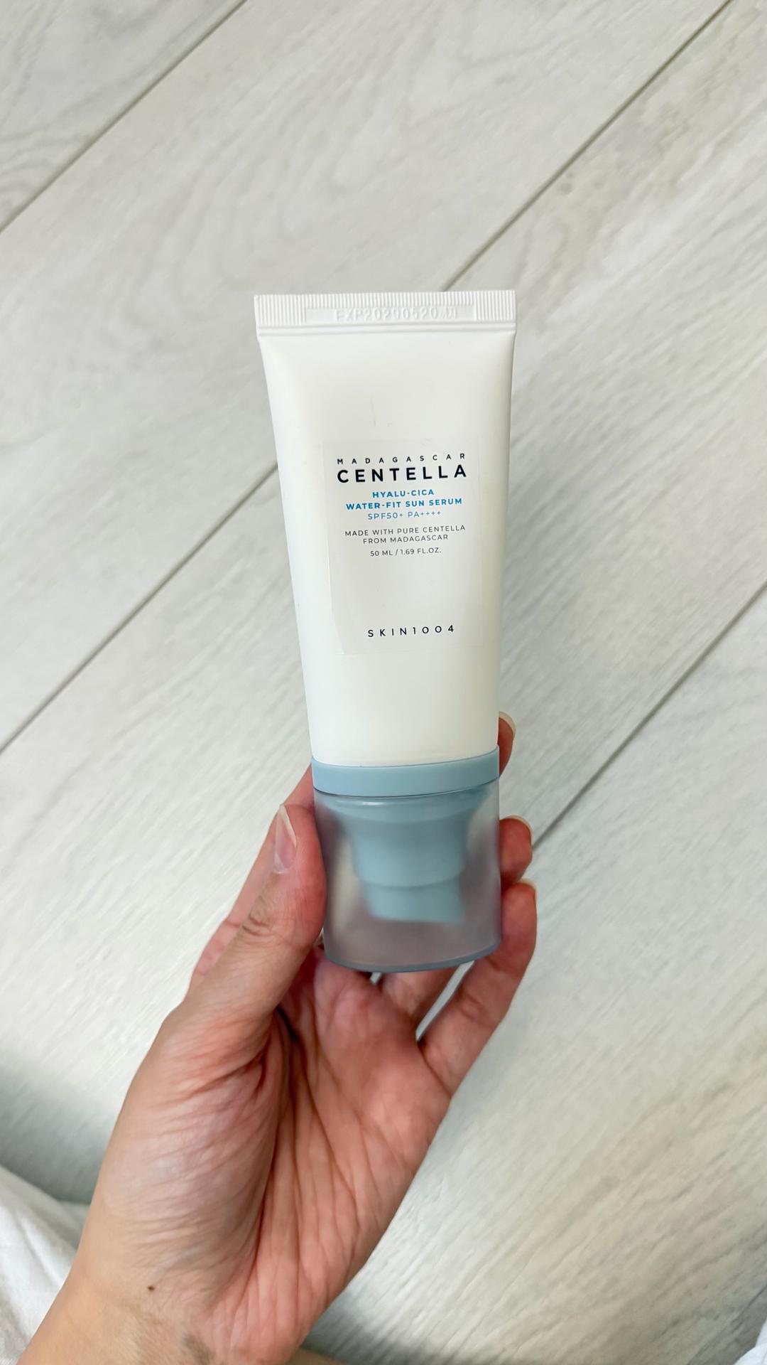 Skin1004 SKIN1004 Madagascar Centella Hyalu-Cica Water-Fit Sun Serum SPF50+ PA++++ — фото 2
