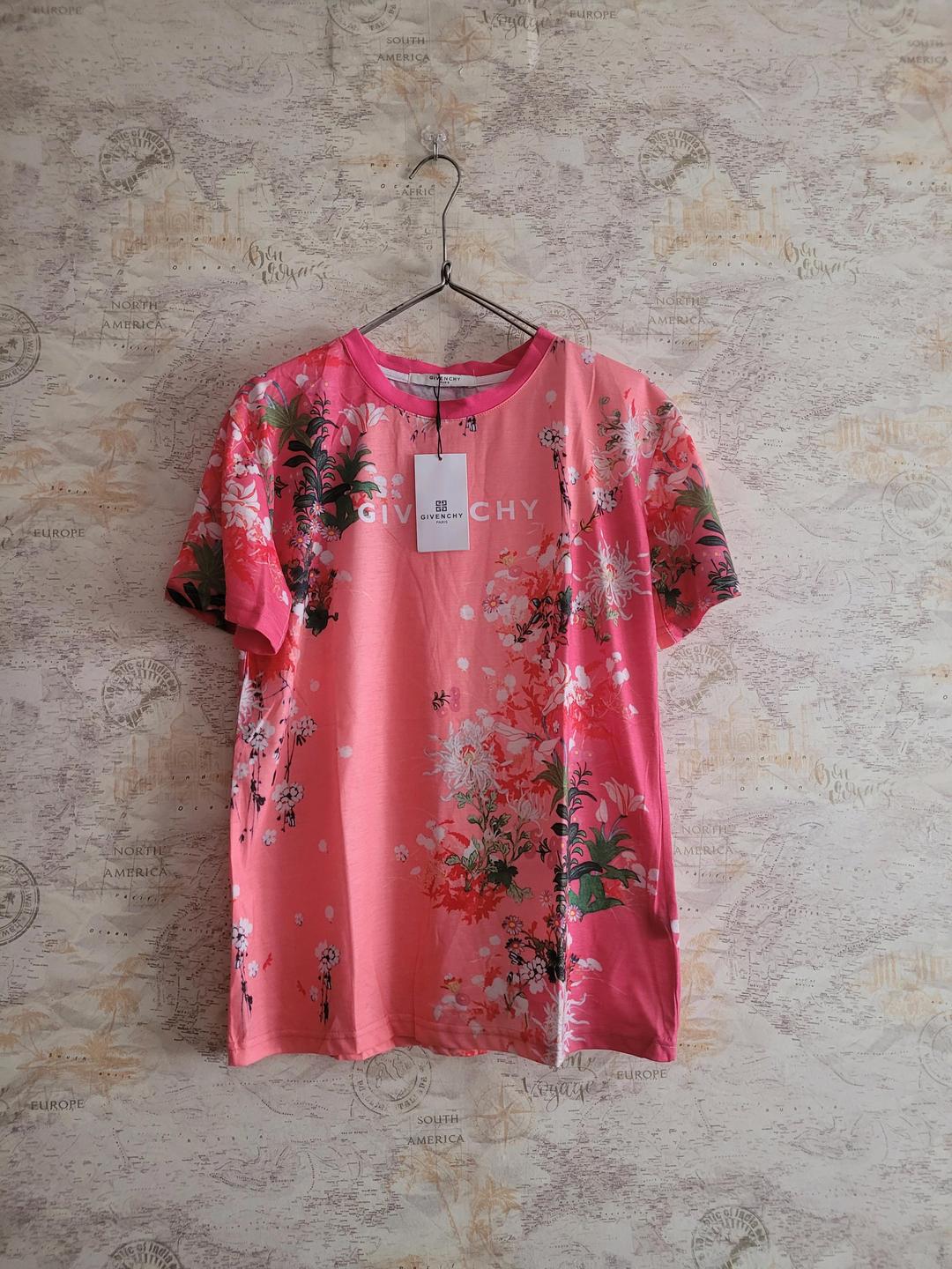 Givenchy Футболка (женская)  GIVENCHY — фото 2