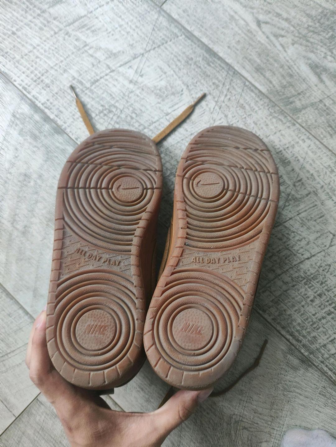 Nike Nike кроссовки оригинал — фото 2