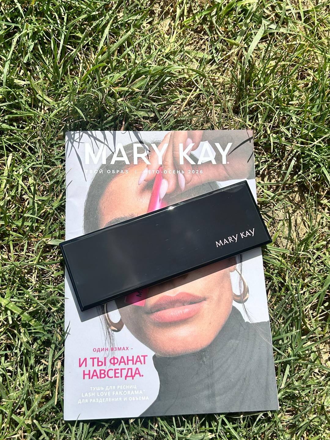 Mary Kay Палетка теней Mary Kay — фото 2