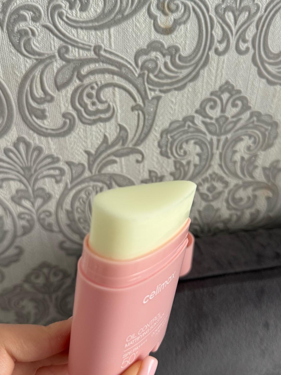 Celimax санскрин-стик для лица celimax Oil Control Mattifying Sun Stick — фото 2