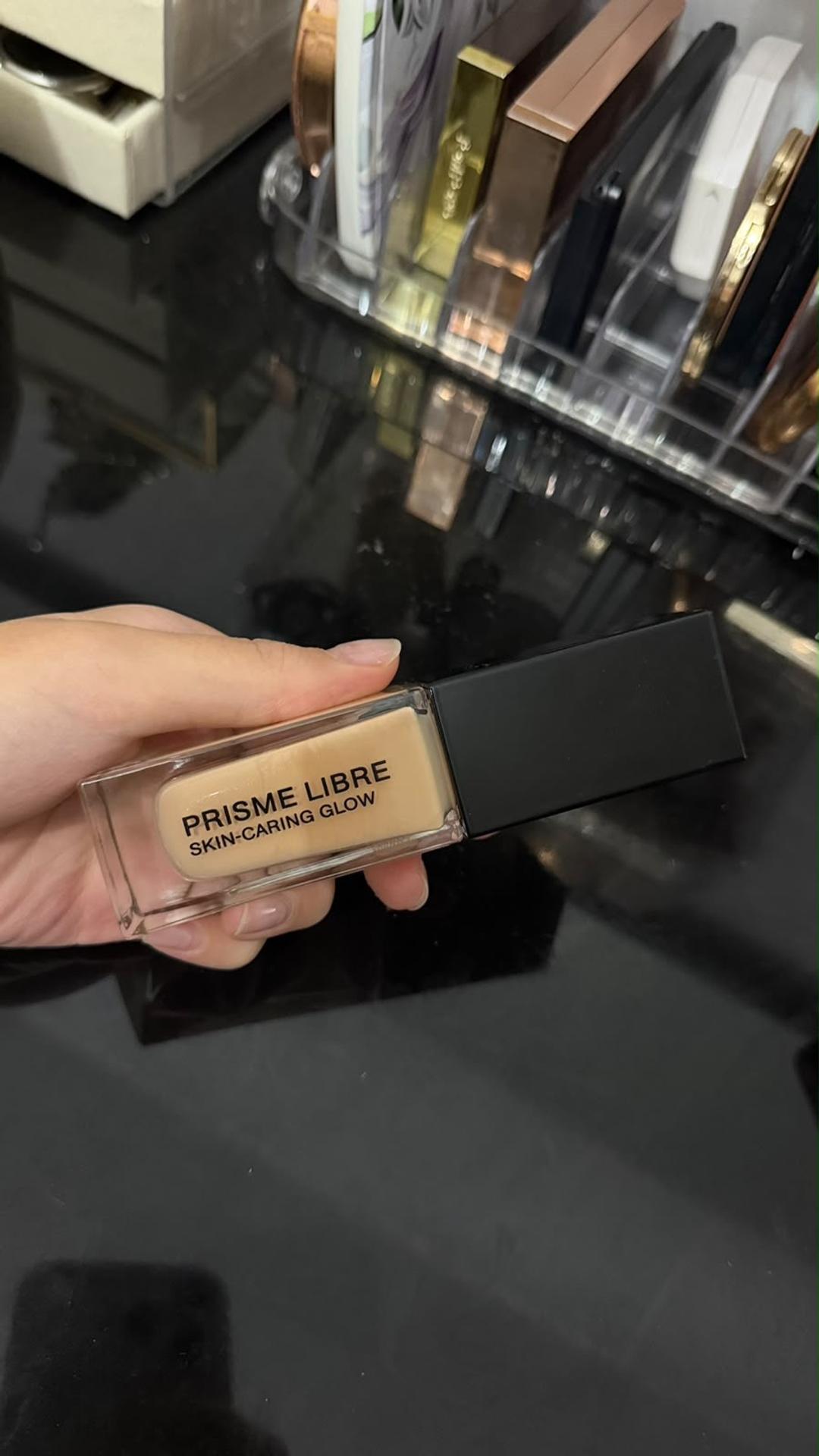 Givenchy Консилер  Givenchy Prisme Libre Skin-Caring Glow — фото 2