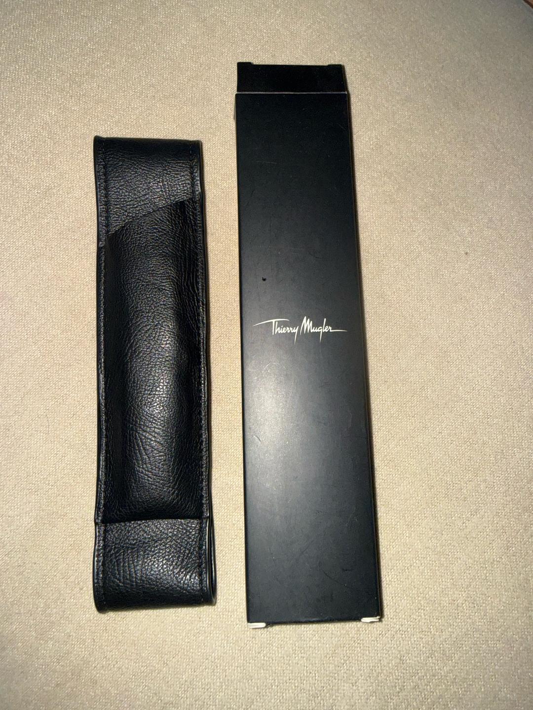 Thierry Mugler Футляр Thierry Mugler — фото 2