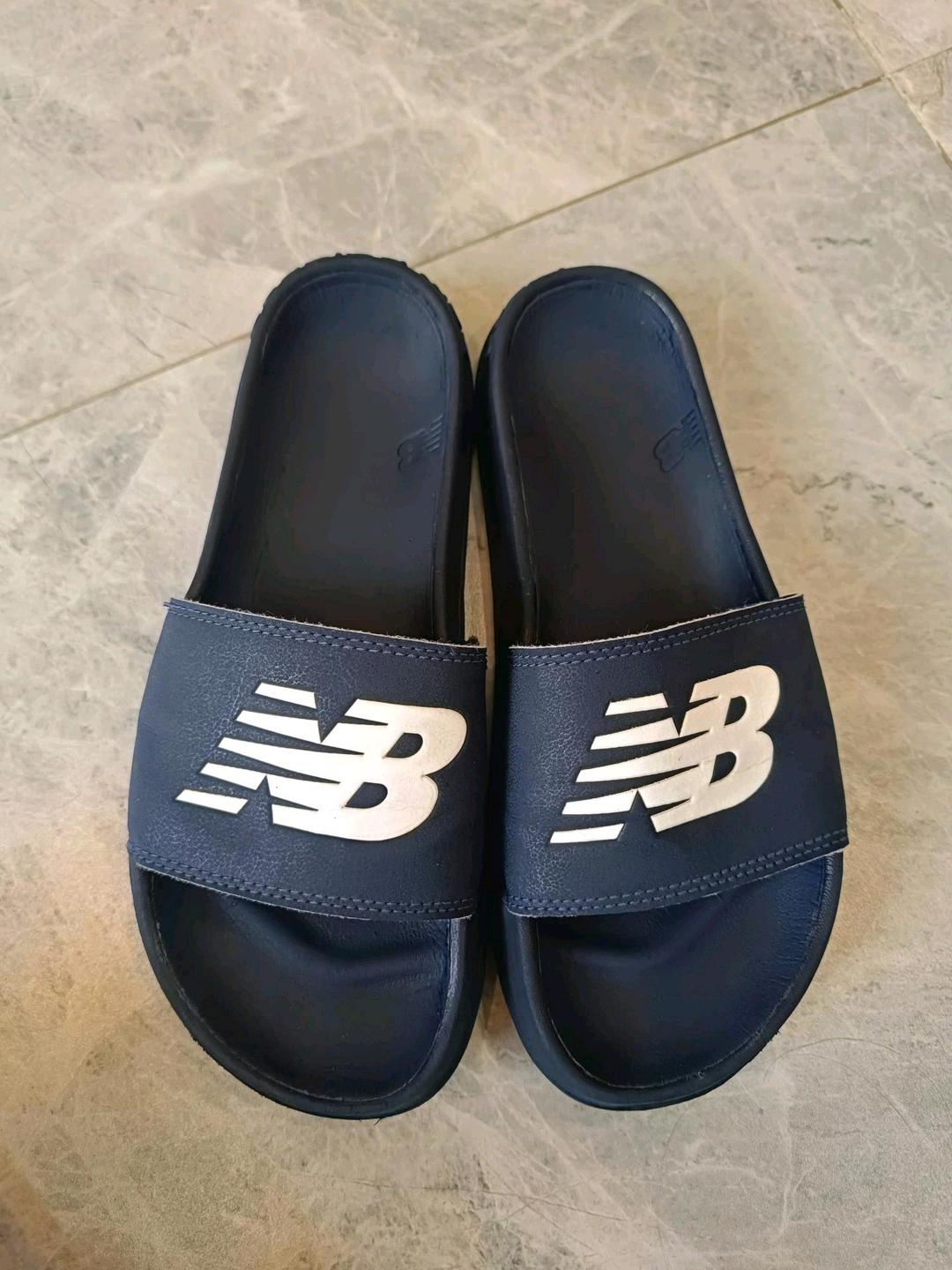 New Balance Шлёпанцы New Balance 38р — фото 2