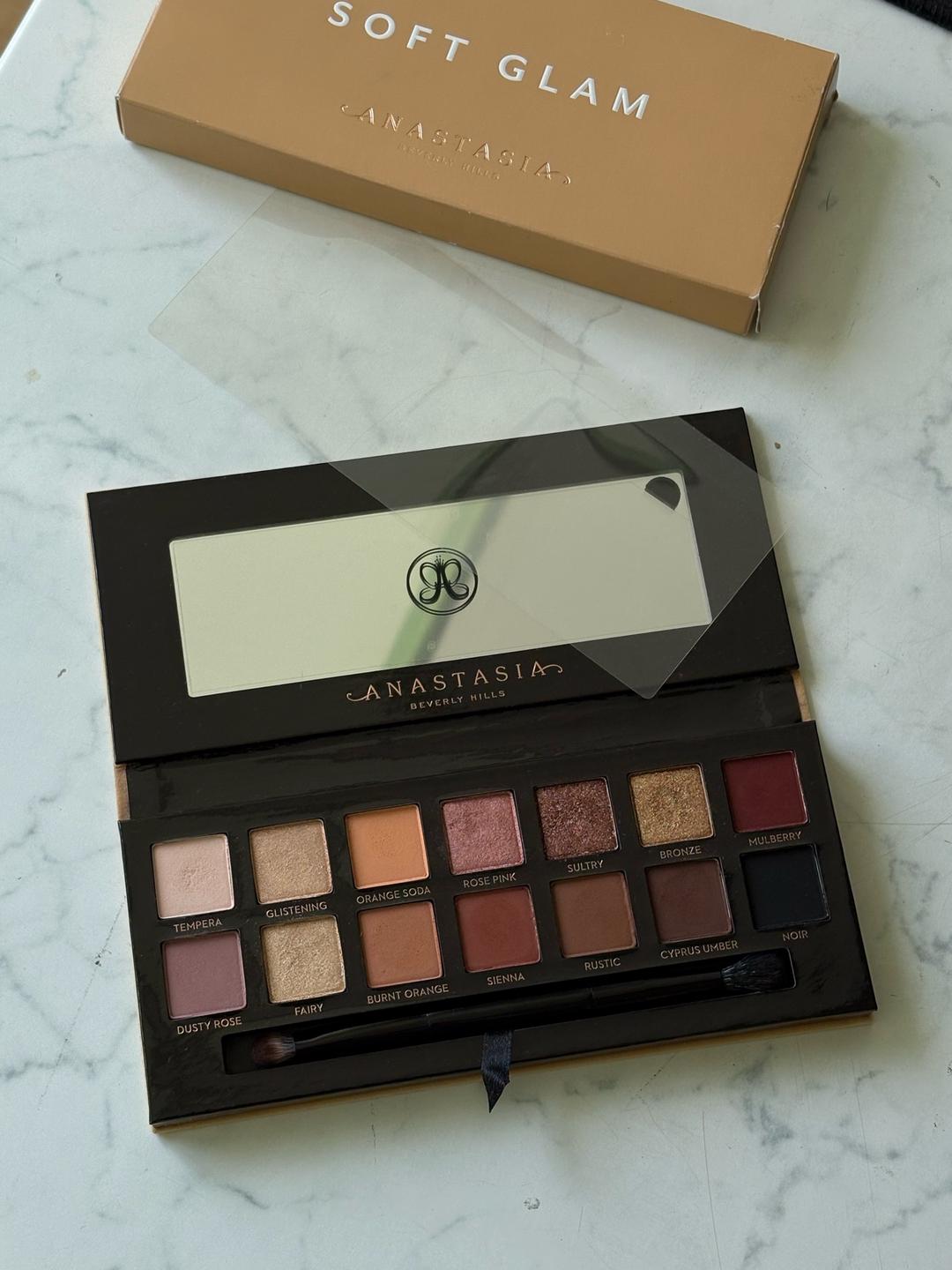 Anastasia Beverly Hills Палетка теней Anastasia Beverly Hills Soft Glam — фото 2
