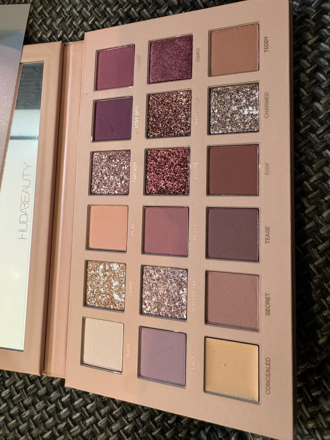 Huda Beauty Палетка теней HUDA BEAUTY The New Nude — фото 2
