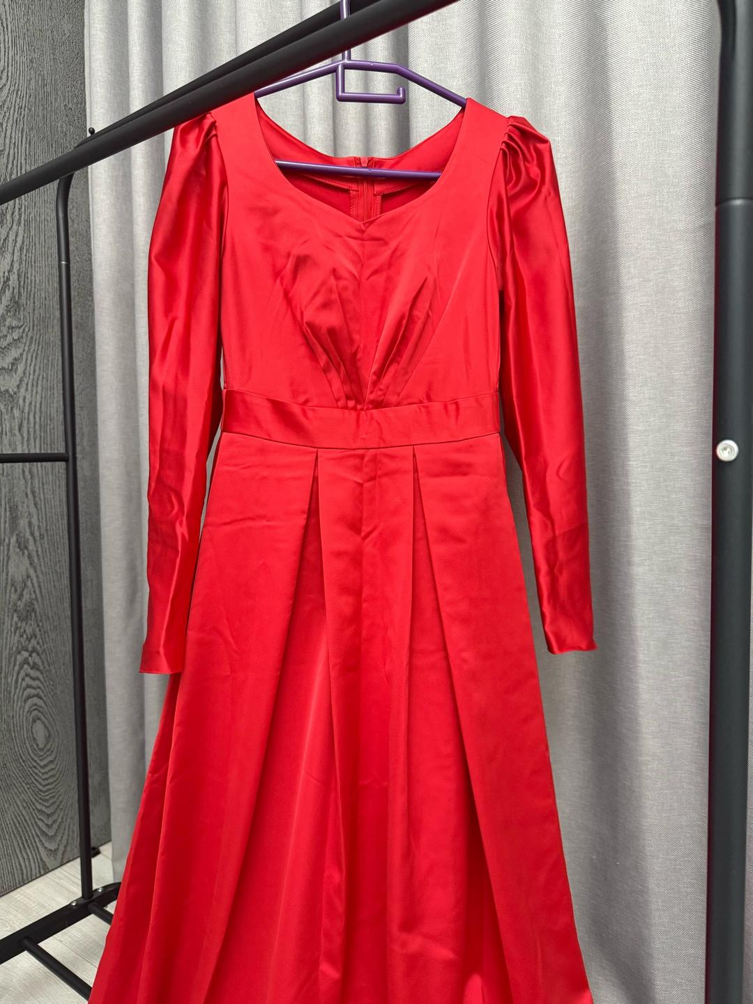 Нет бренда Вечернее атласное платье — фото 2