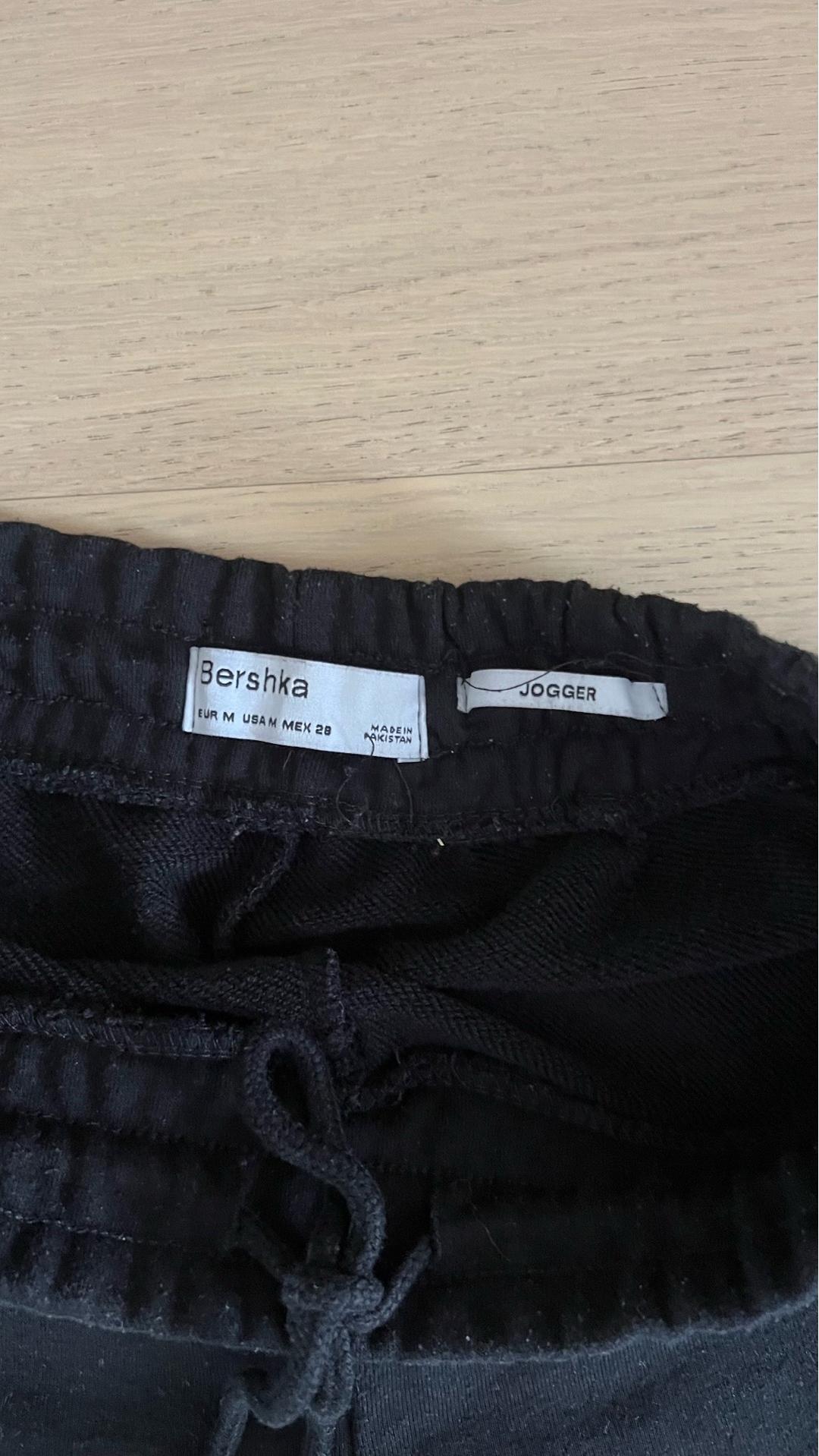Bershka Черные Штаны Bershka — фото 2