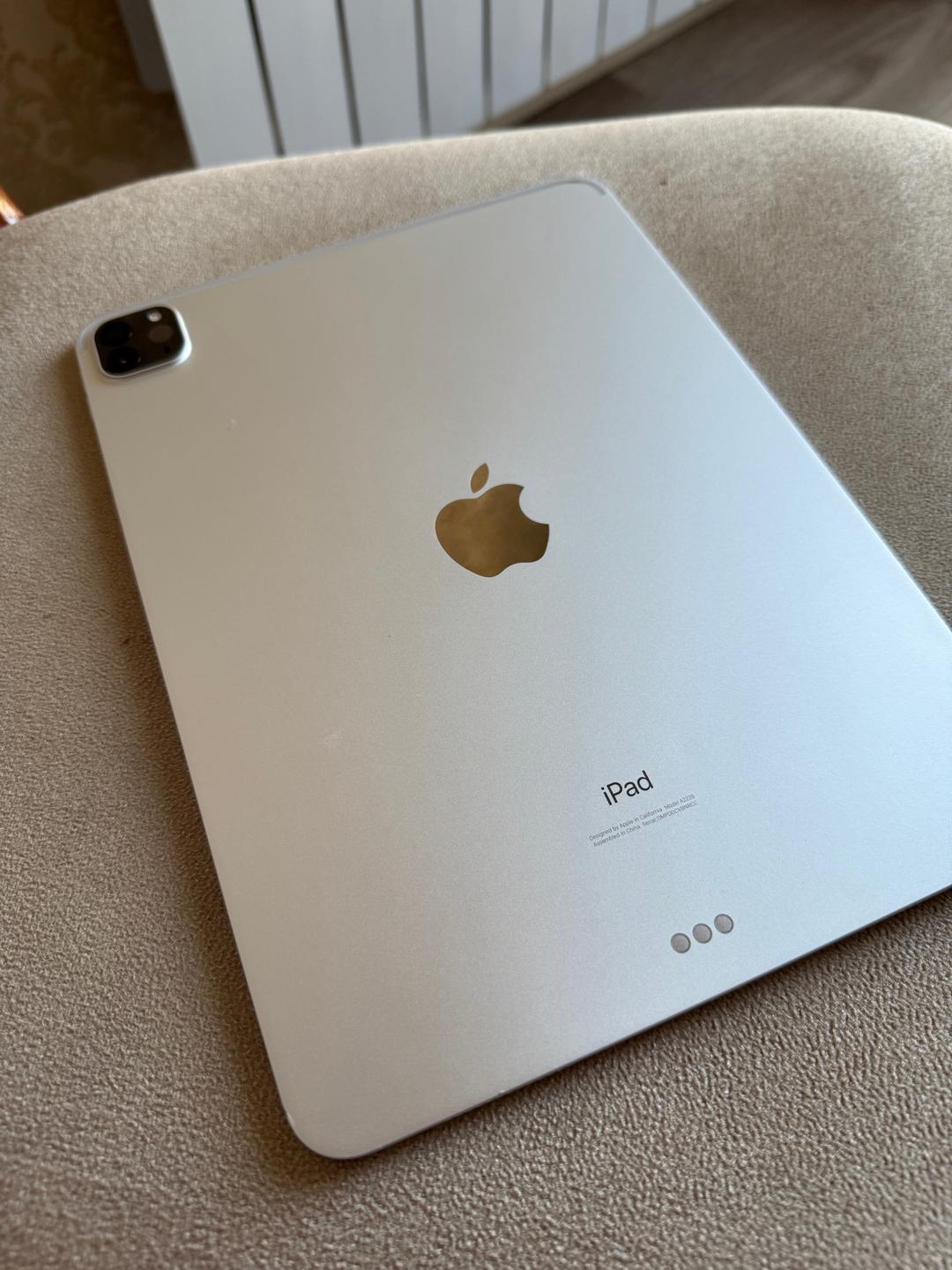 Apple Ipad Pro 11 256 gb — фото 2