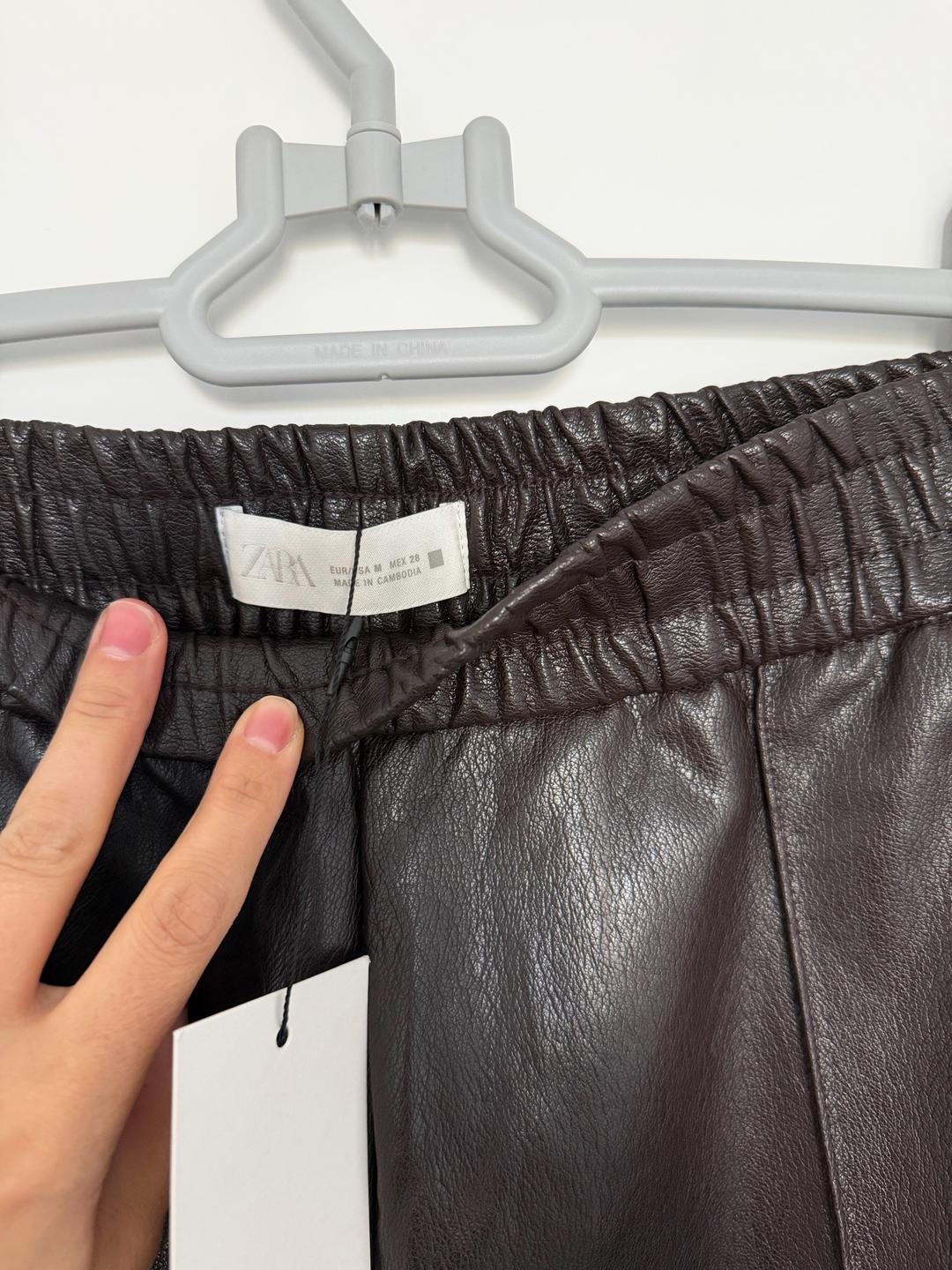 Zara Брюки Zara из экокожи — фото 2