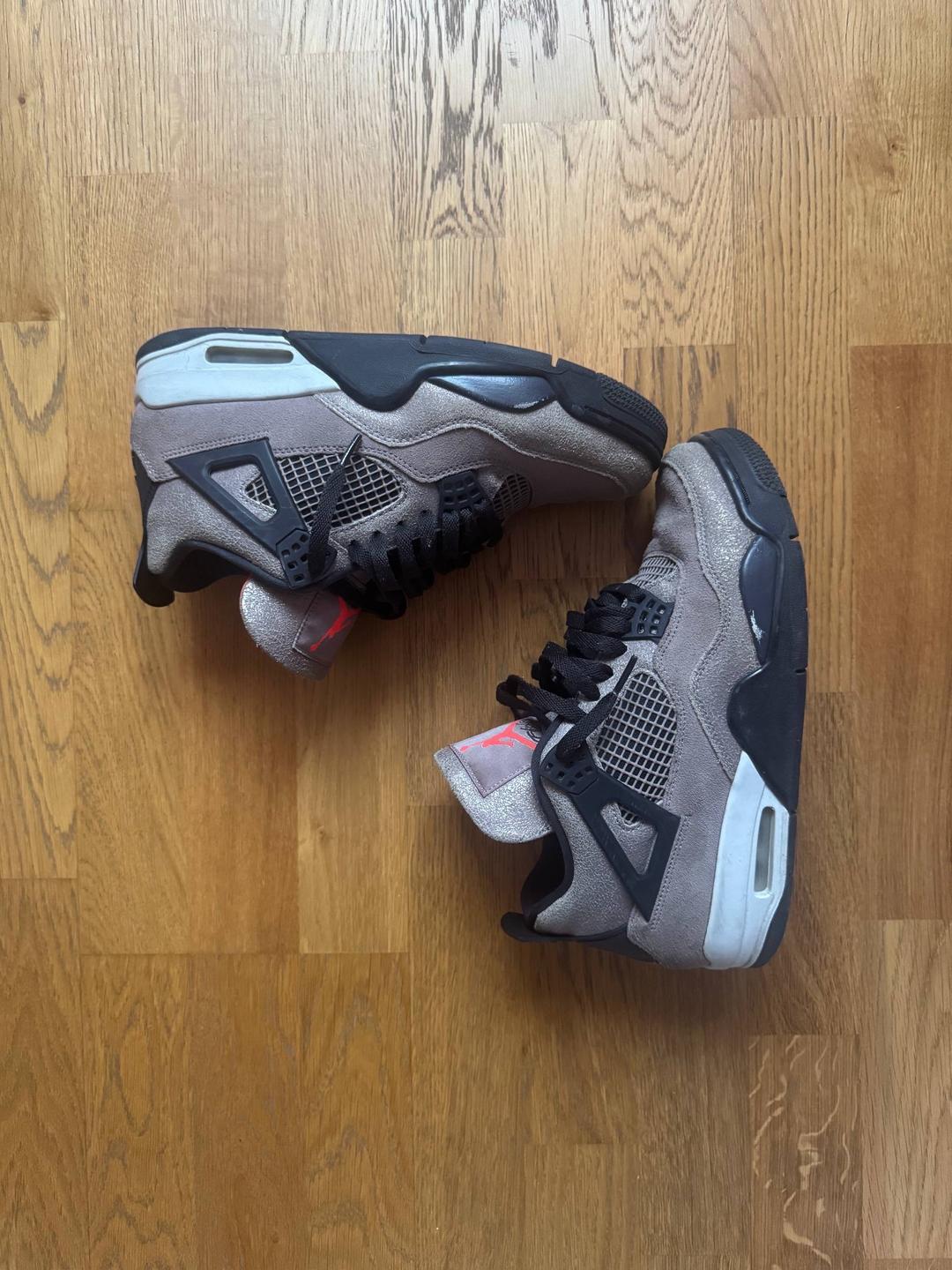 Jordan Air Jordan 4, оригинал — фото 2