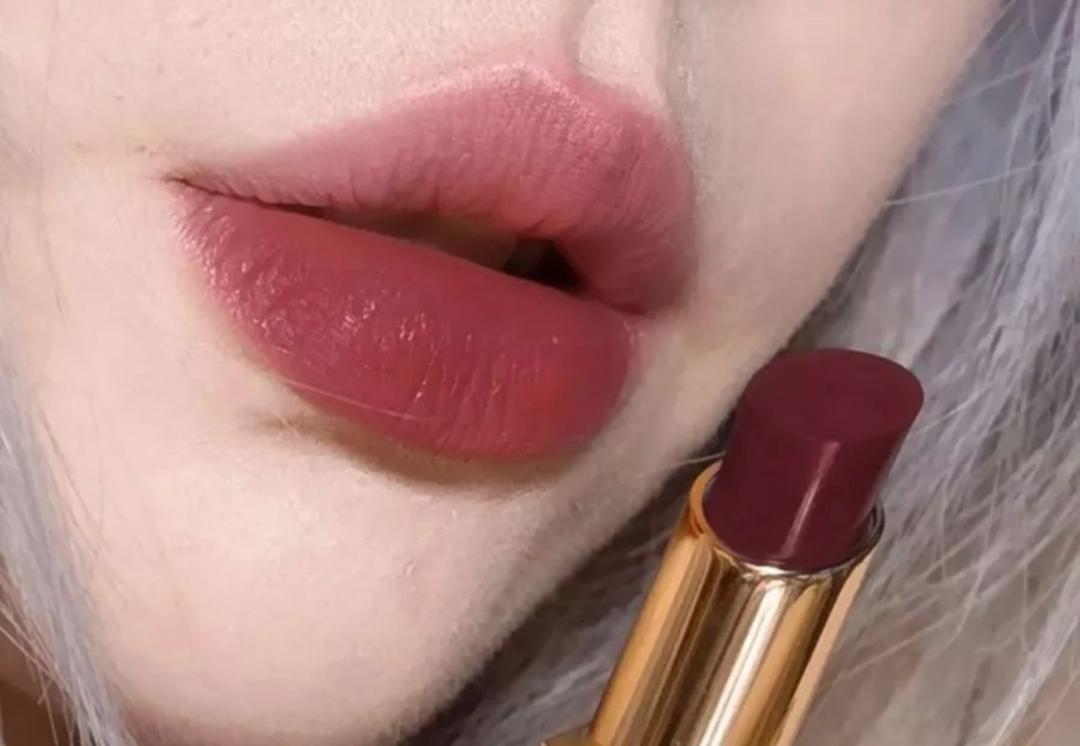 Tom Ford Губная помада Tom Ford Lip Color Satin Matte 69 VIP — фото 2