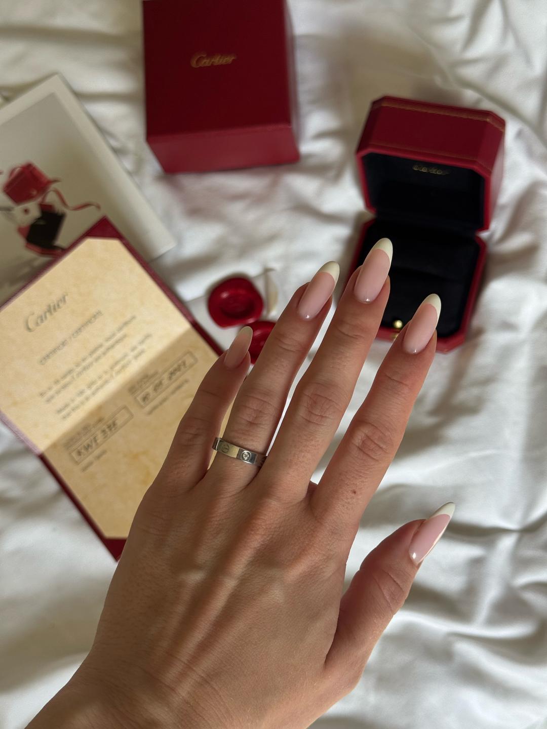 Cartier Кольцо Cartier love с бриллиантом оригинал — фото 2