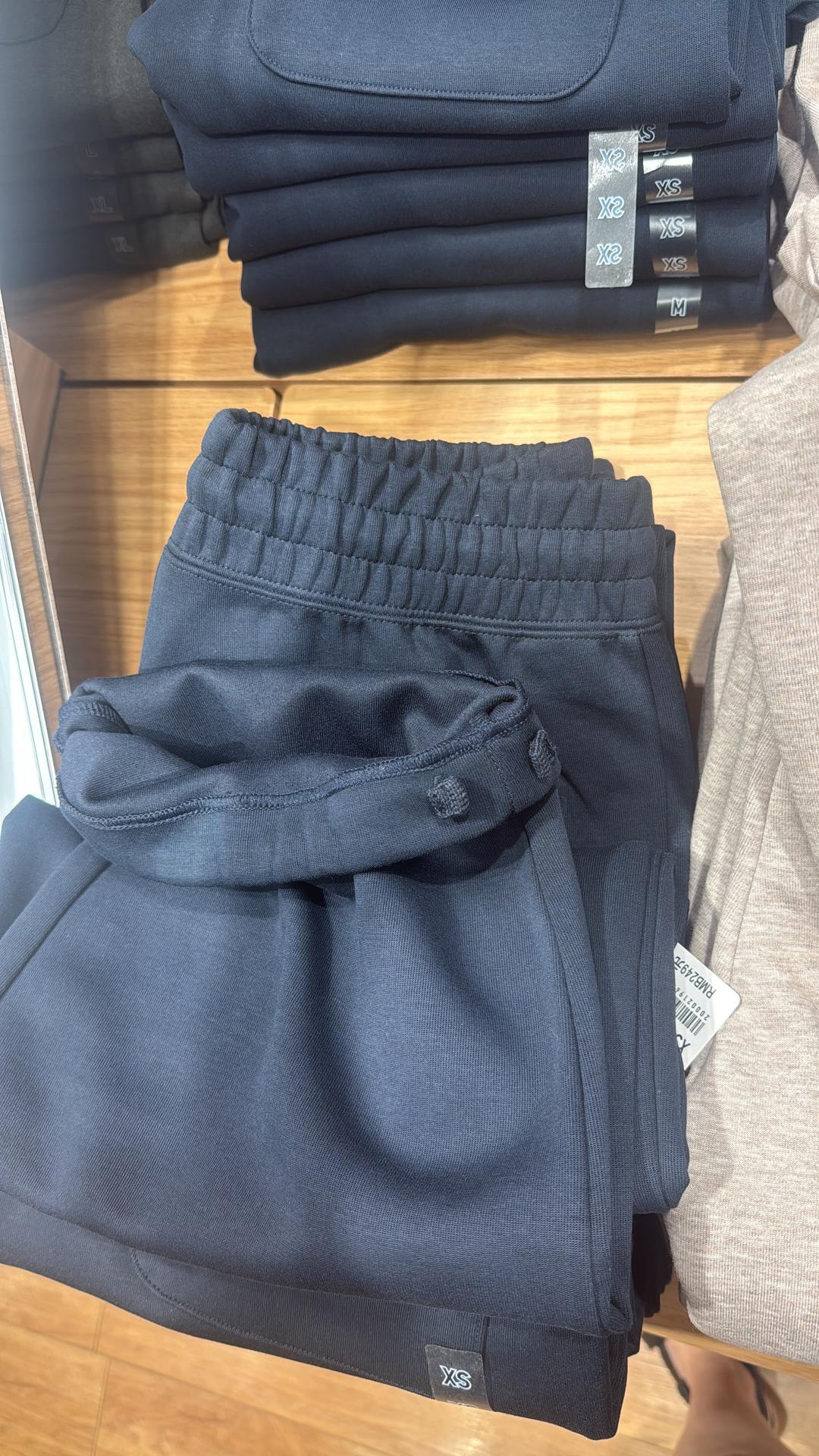 Uniqlo Синие штаны Uniqlo плотные — фото 2