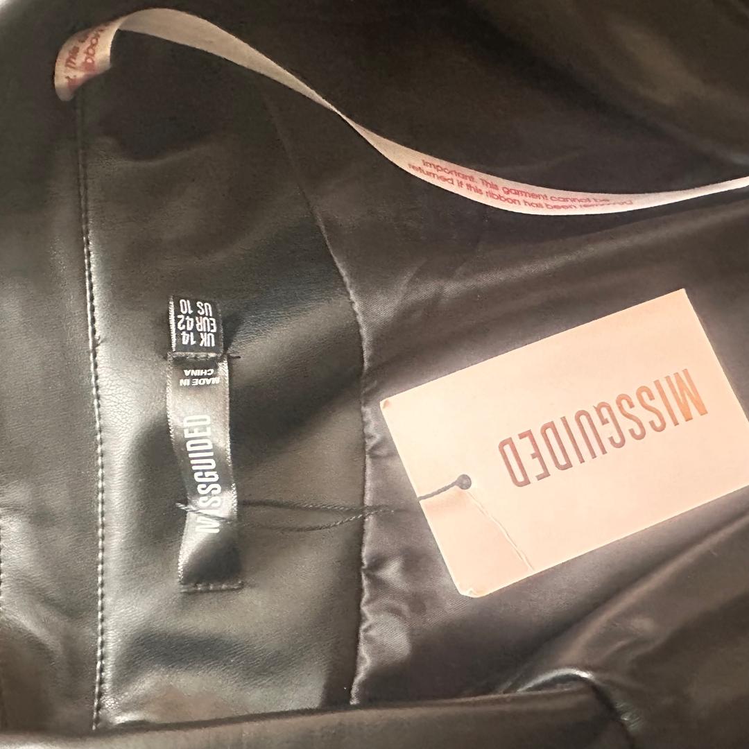Missguided Черный пиджак экокожа — фото 2
