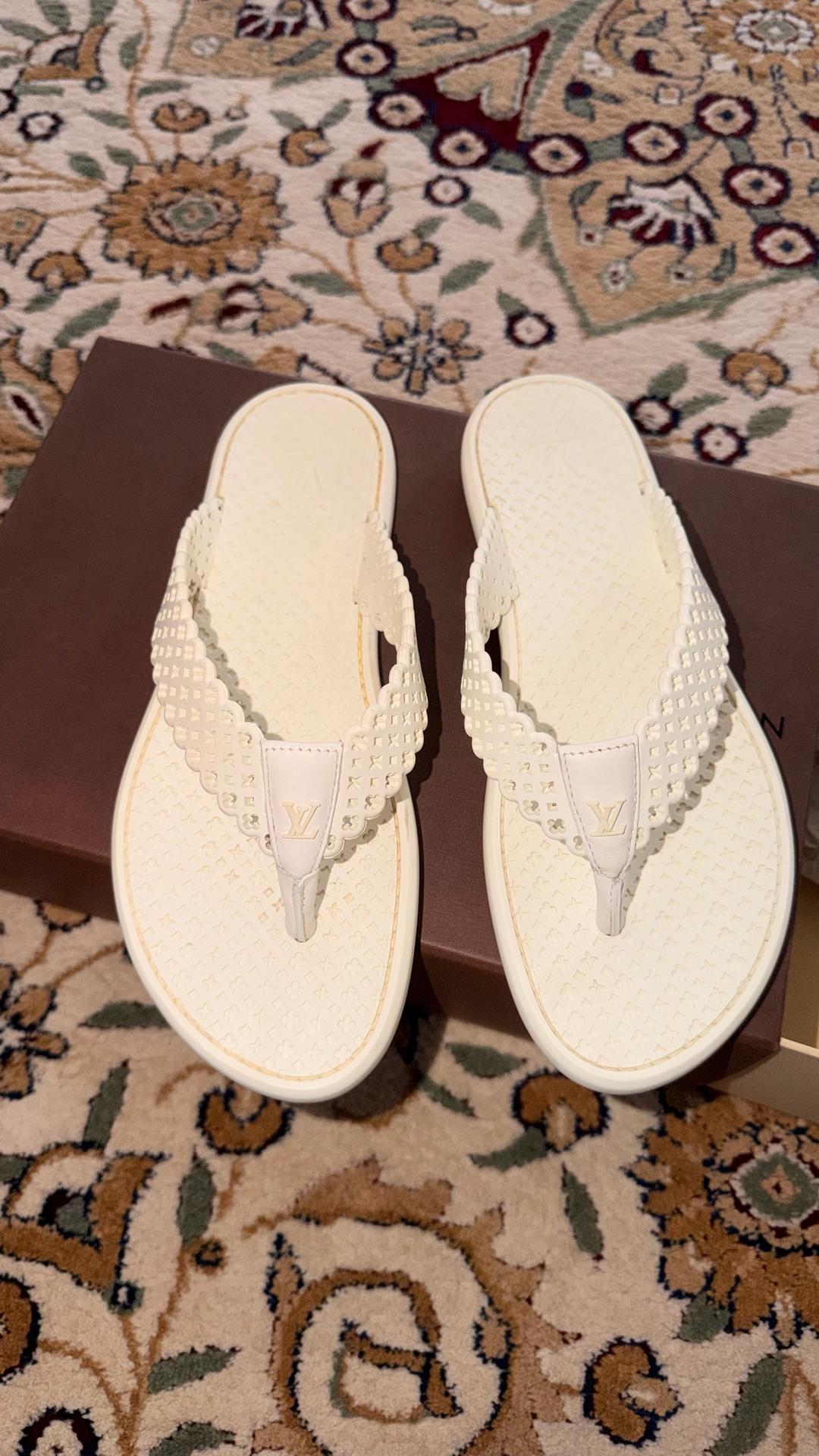 Louis Vuitton Шлепанцы Louis Vuitton — фото 2