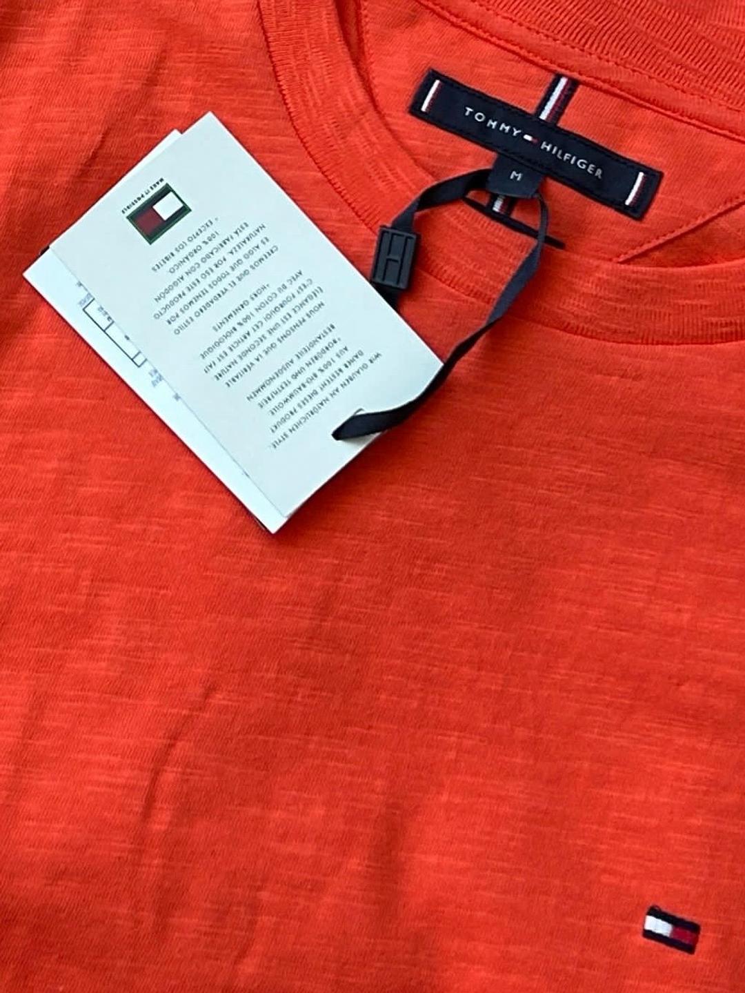 Tommy Hilfiger Коралловая футболка Томми — фото 2