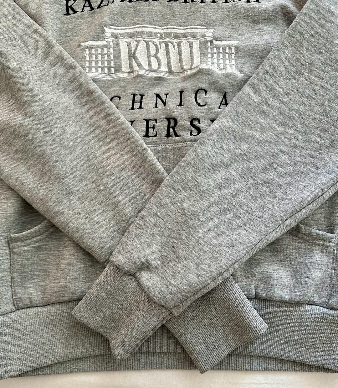KBTU Толстовка серая мерч КБТУ — фото 2