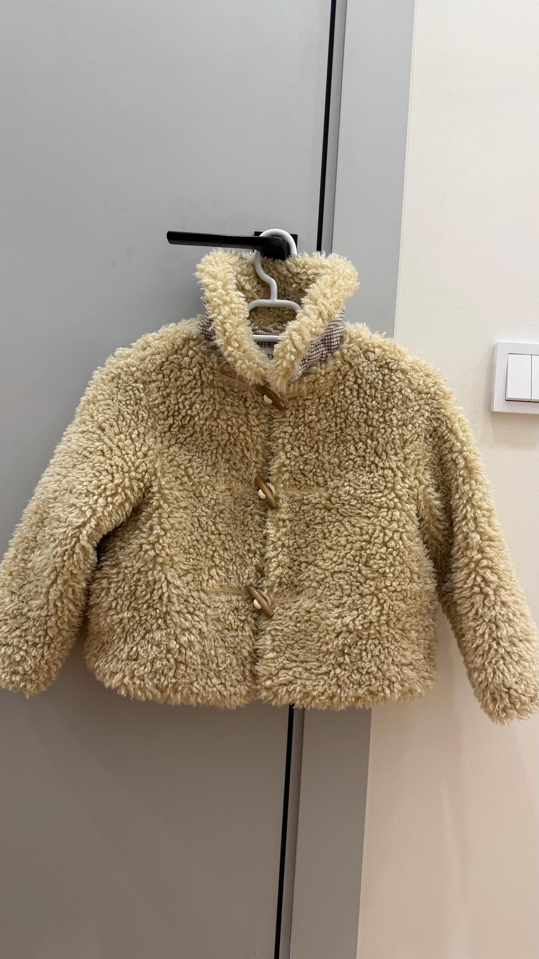 Zara Куртка Zara из искусственной овчины (плюшевая текстура «Чебурашка») — фото 2