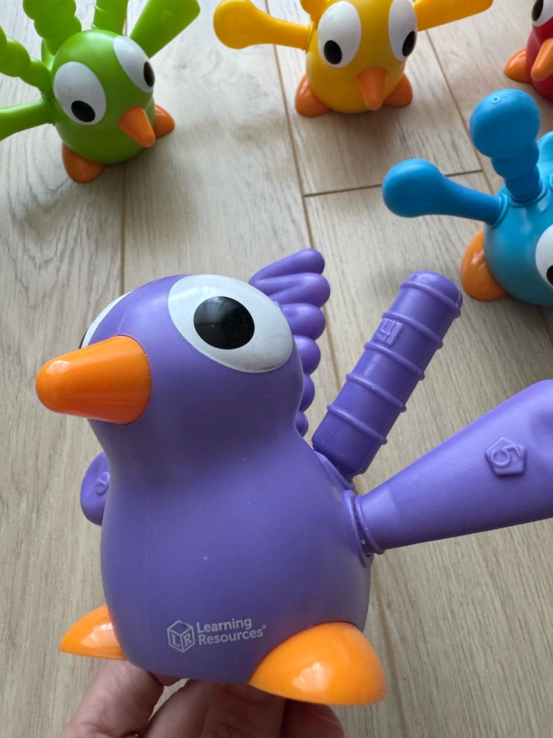 Learning Resources Развивающая игрушка друзья павлины от Learning resourses от 1,5 лет — фото 2