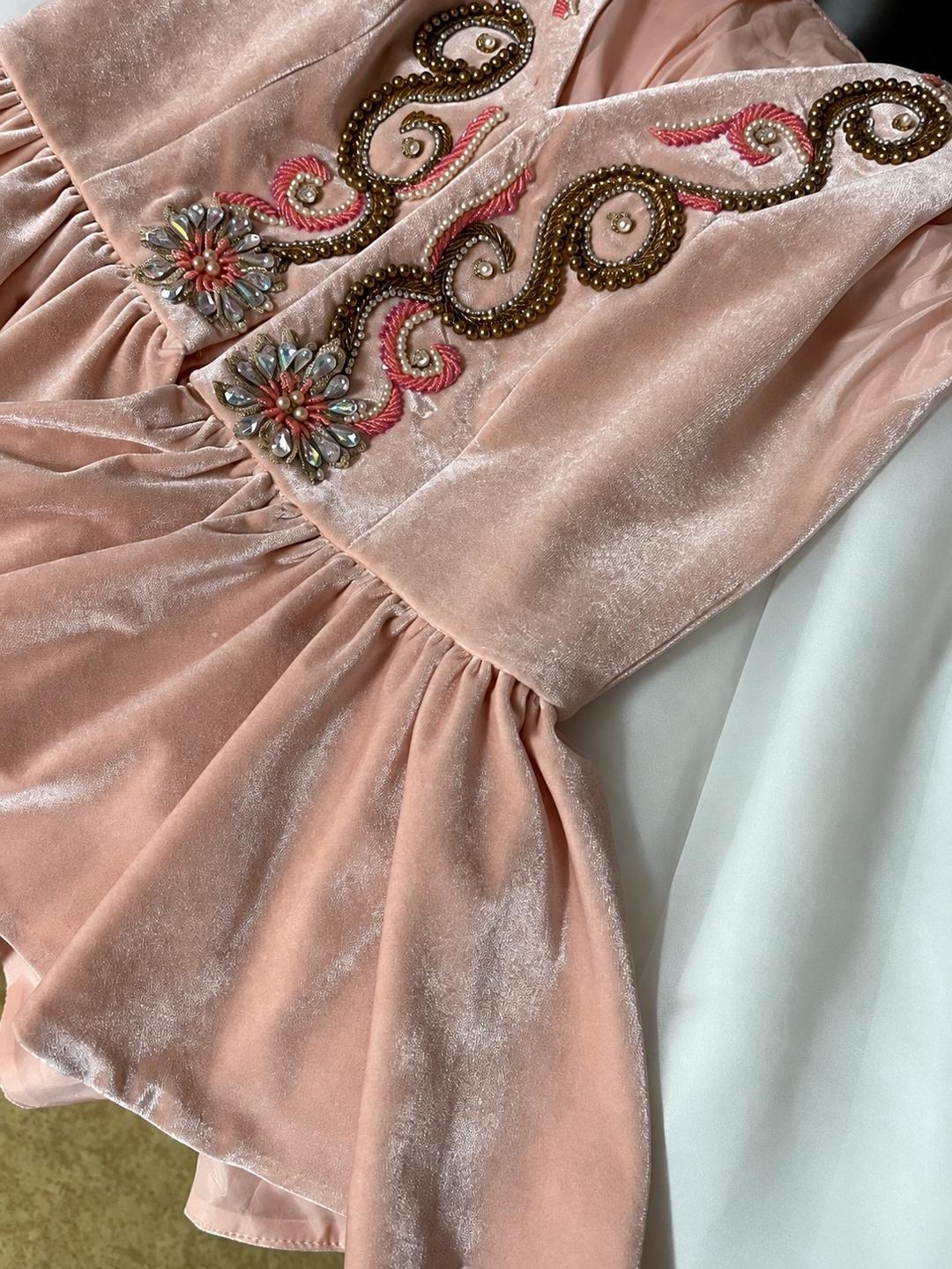 Handmade (ручная работа) Национальное платье с вышивкой и камнями — фото 2