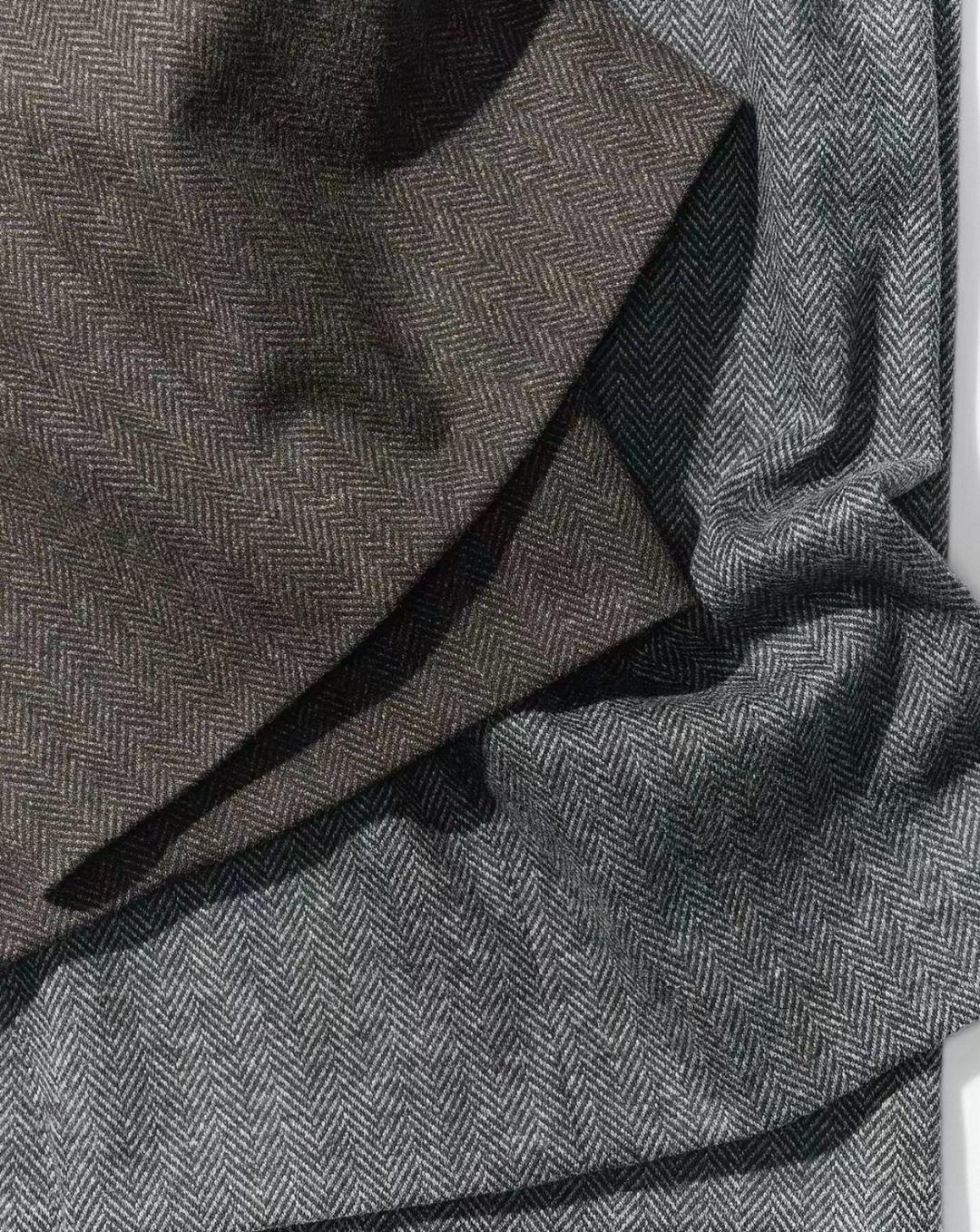 Uniqlo Брюки Uniqlo в елочку, классная посадка, очень удобные — фото 2