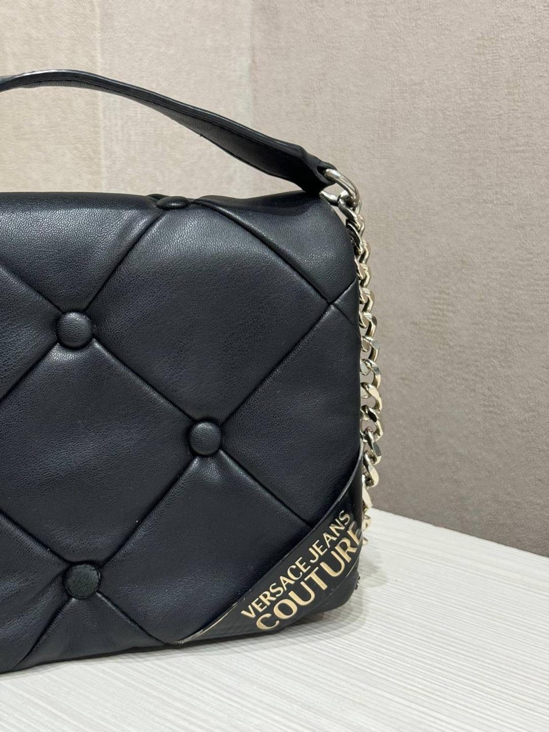 Versace Сумка Versace Jeans Couture с золотой цепью — фото 2