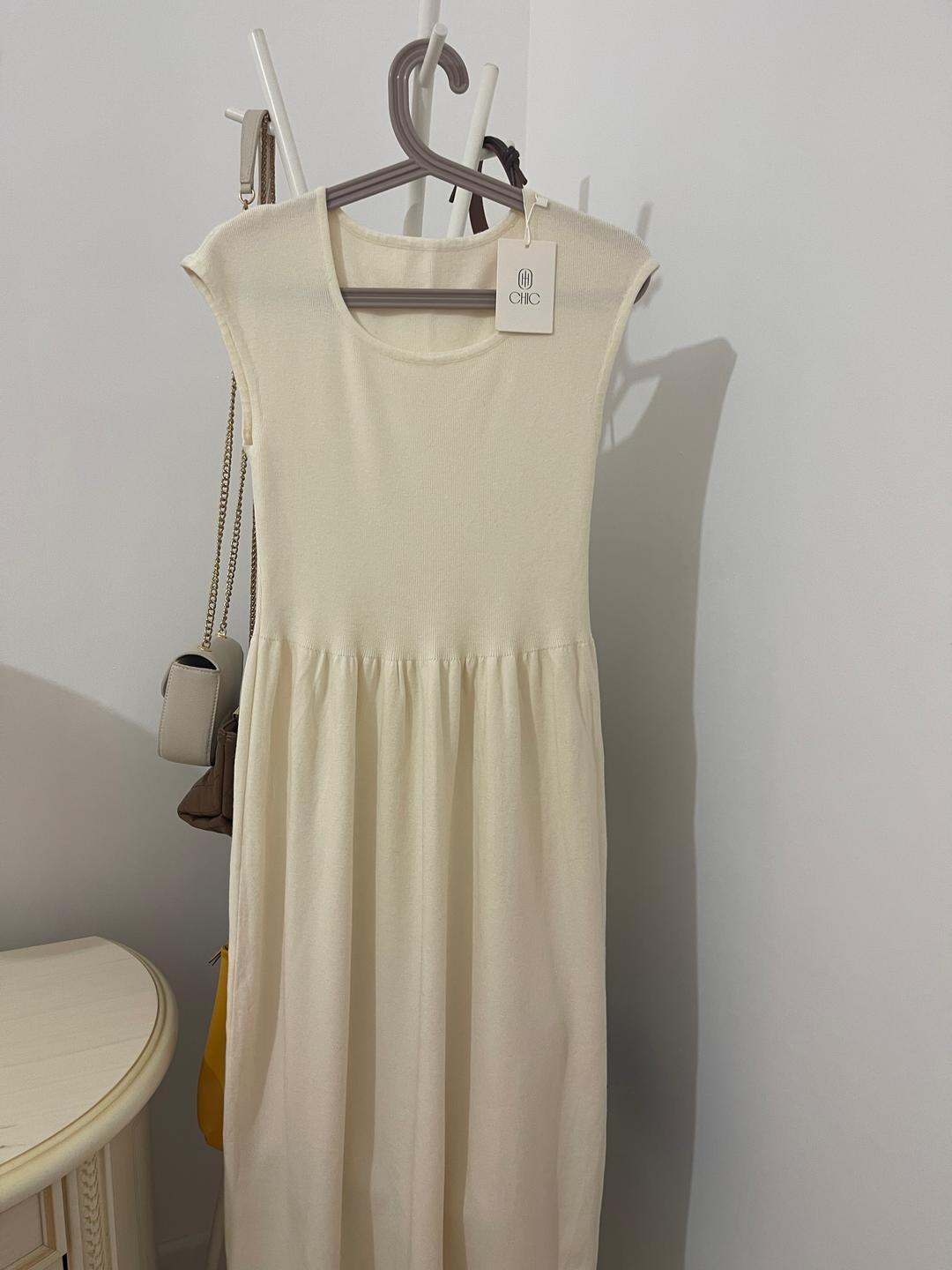 chic Трикотажное платье CHIC — фото 2