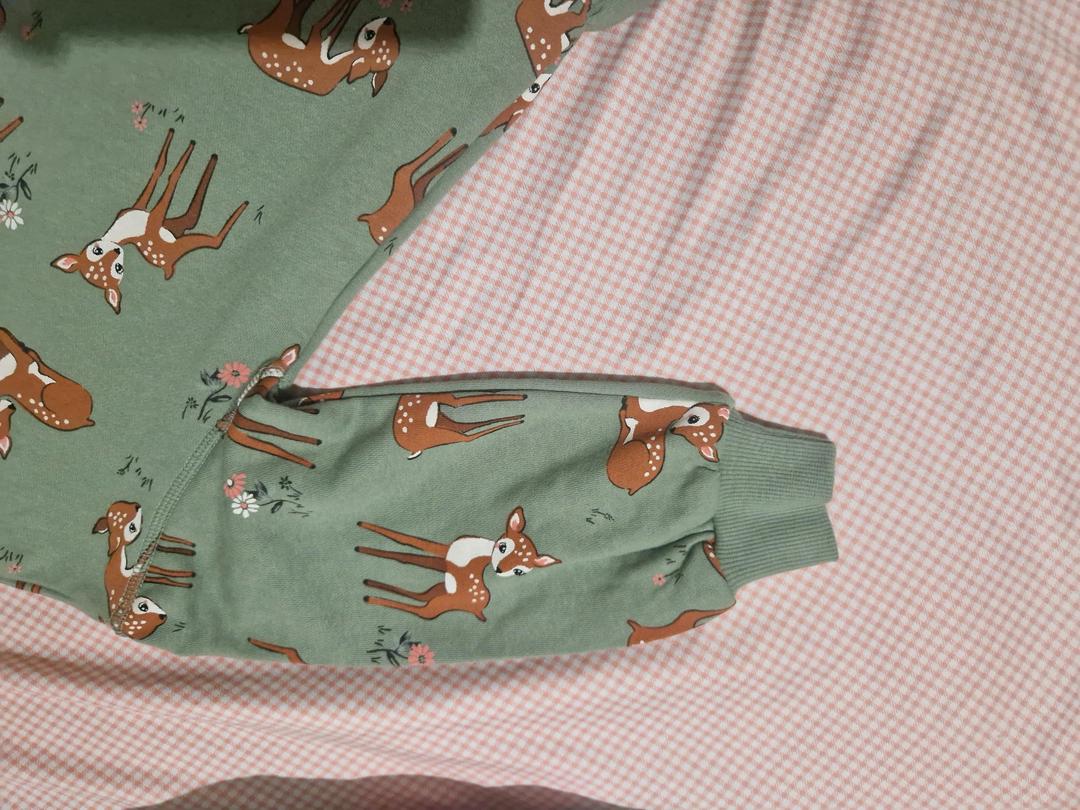 H&M Зеленое платья с олененком  детское платье на 4-6 лет — фото 2